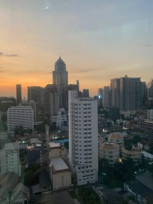 Apartment Spacious In Sukhumvit Nana Bangkok