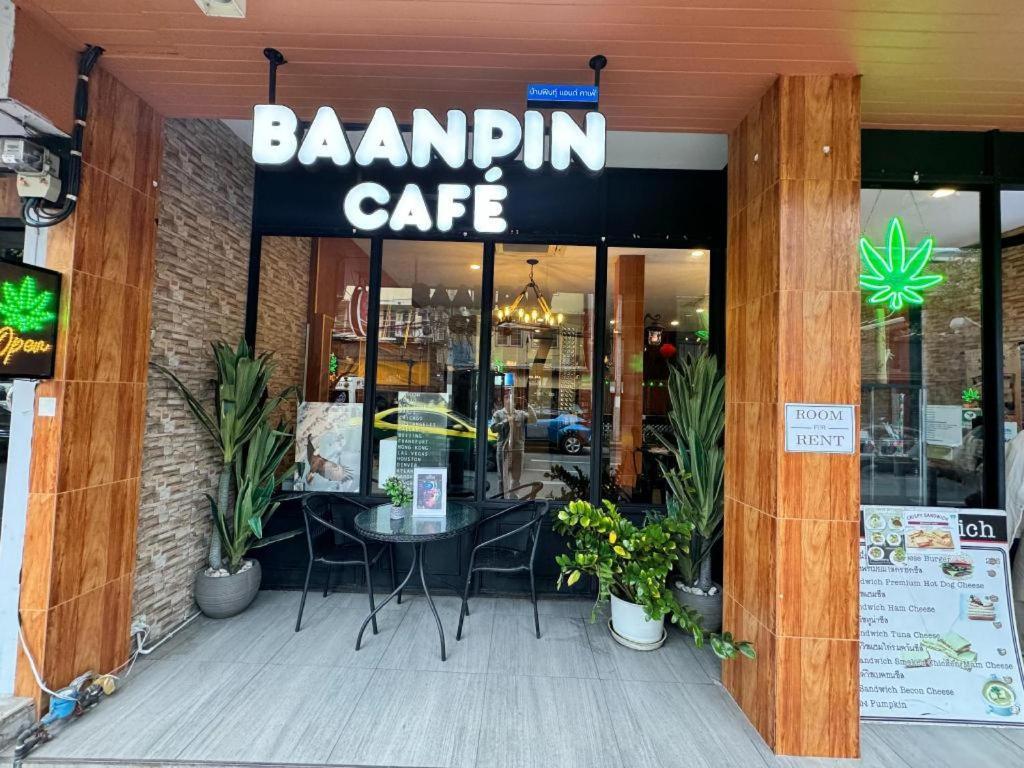 Baanpin Hostel Bangkok
