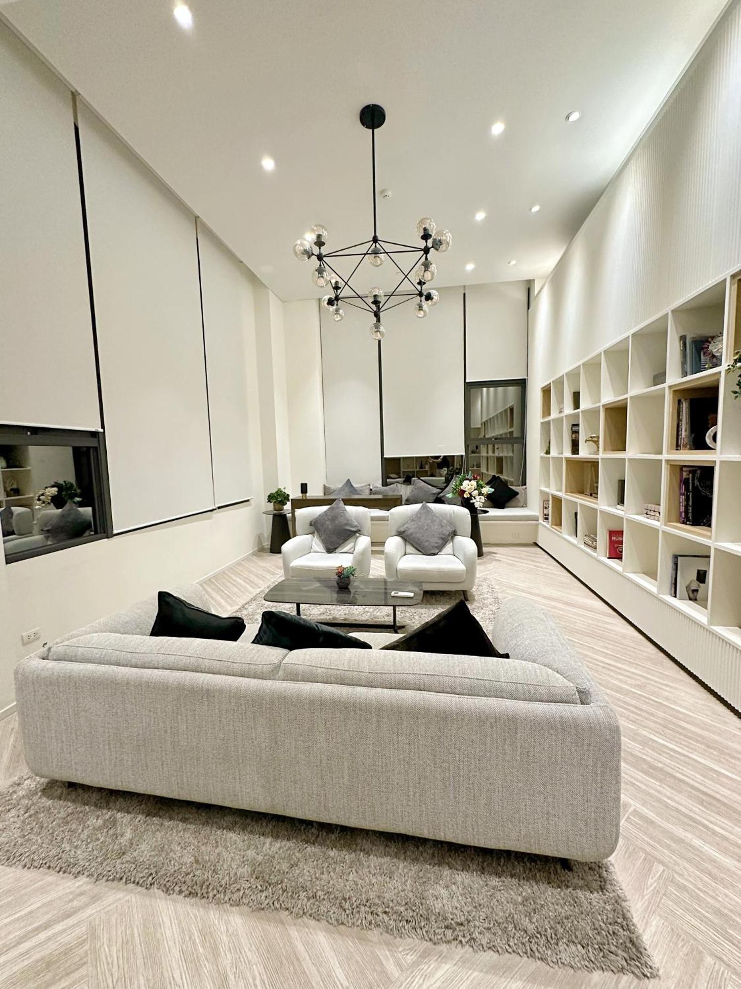 Luxury Loft With Stunning 35th Floor Views Apartment Bangkok