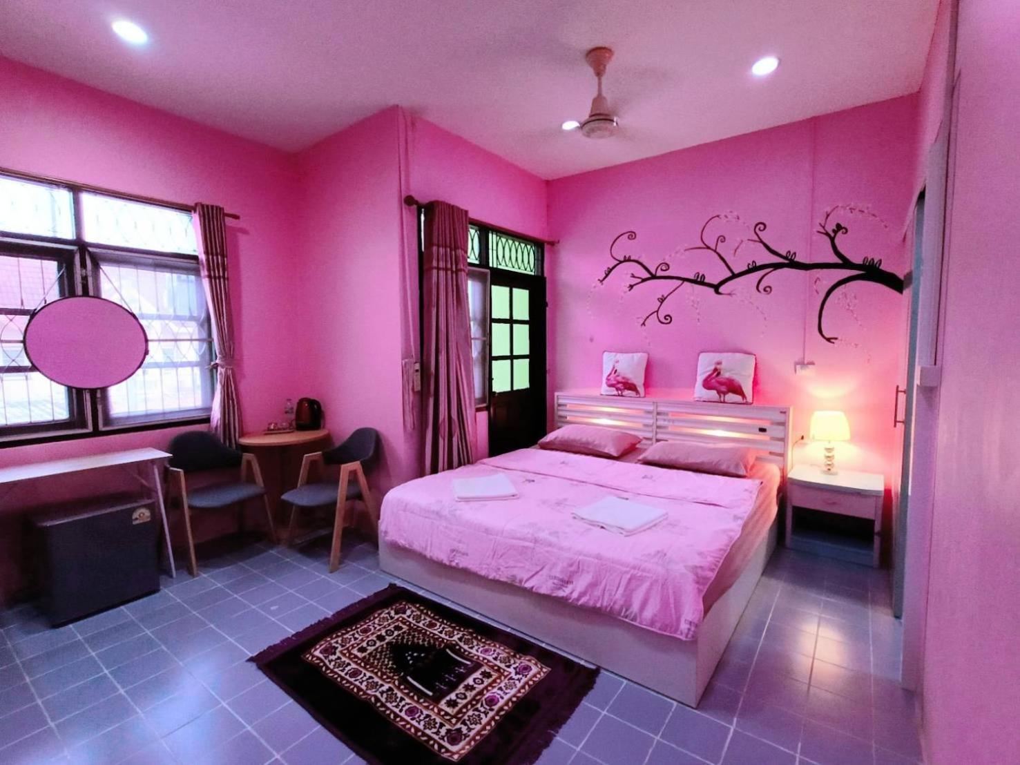 Guest house Ruenthip 3*