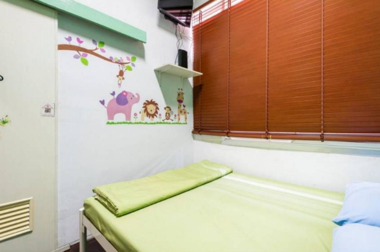 1137 Hostel