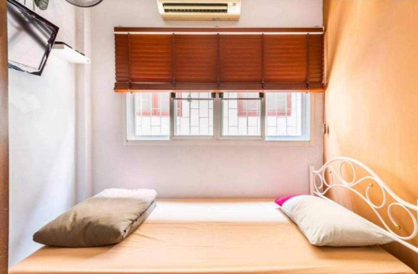 1137 Hostel *