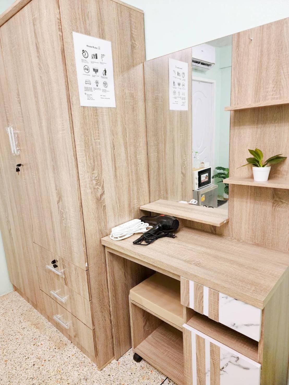 811-stp Homely Free Wi-fi And Near Bts Line Apartment Bangkok