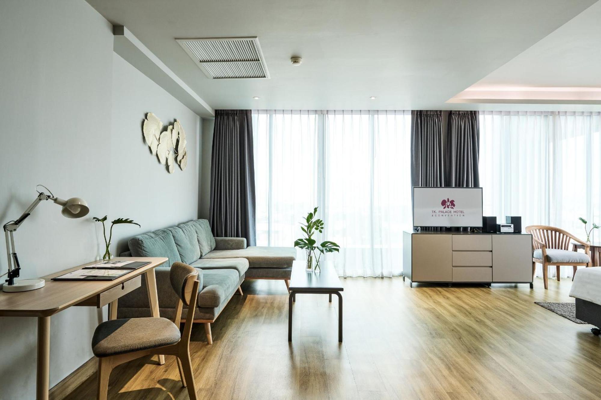 Hotel Tk Palace & Convention Bangkok