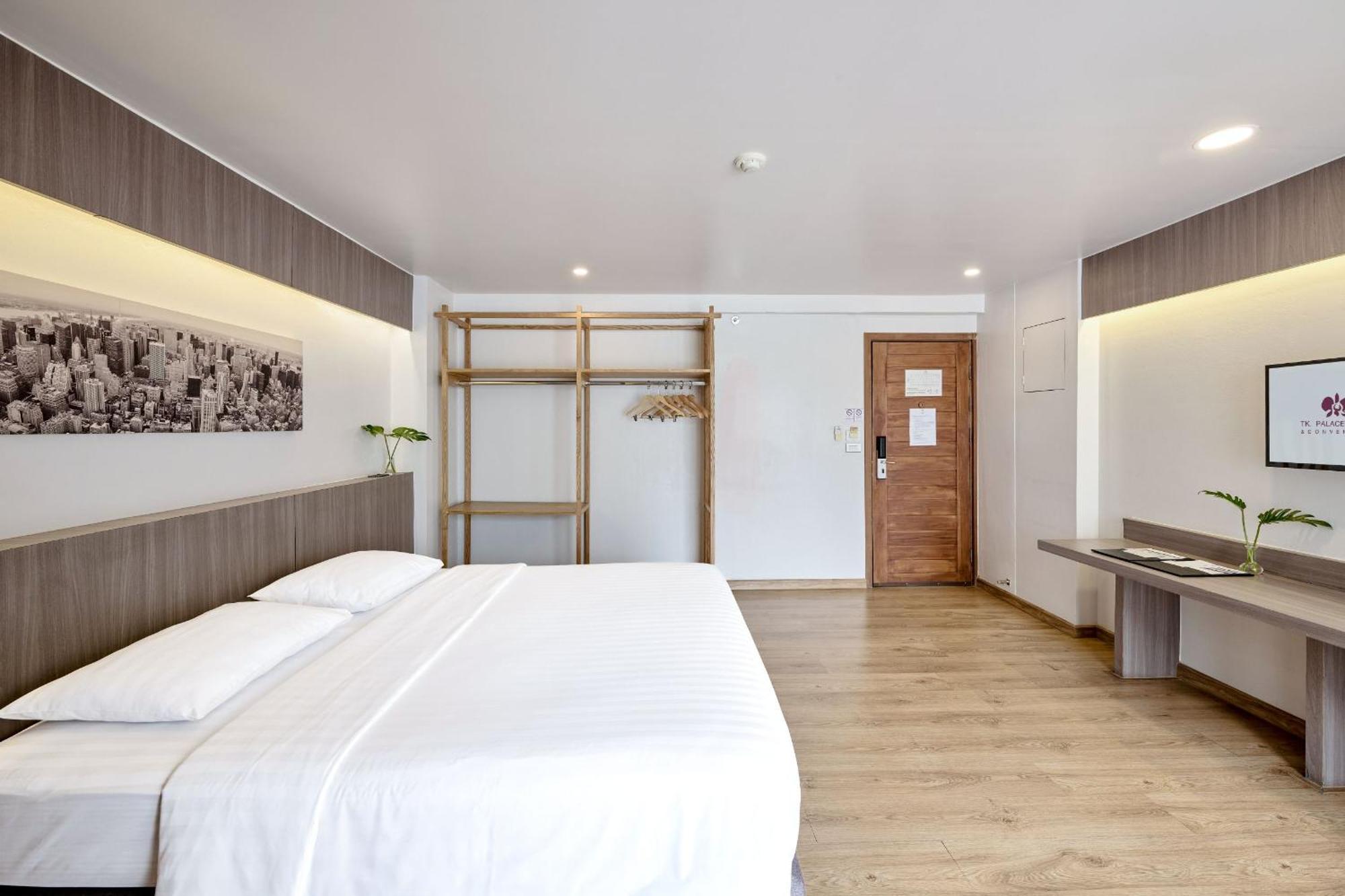 Tk Palace & Convention 4*