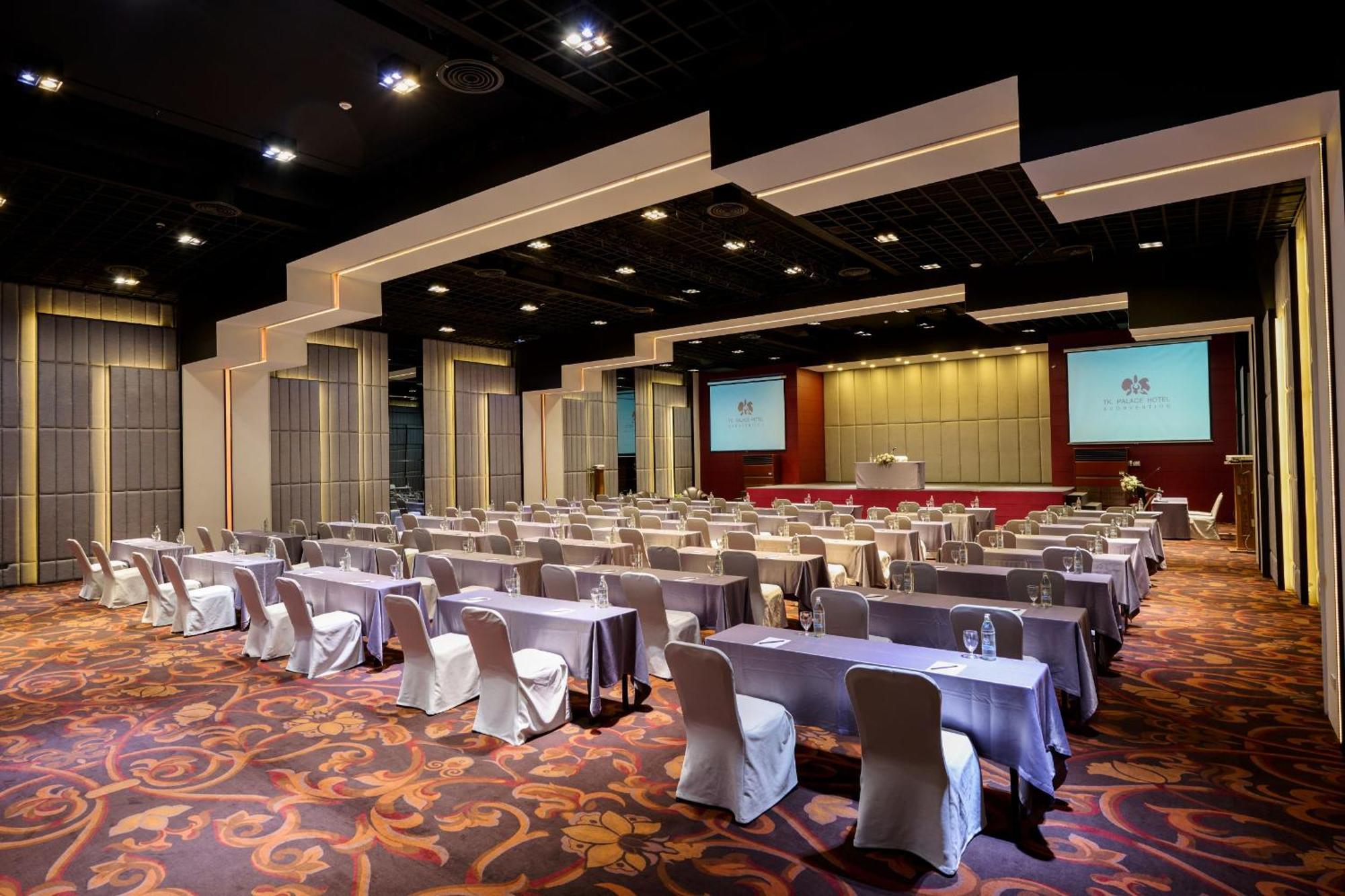 Tk Palace & Convention Hotel
