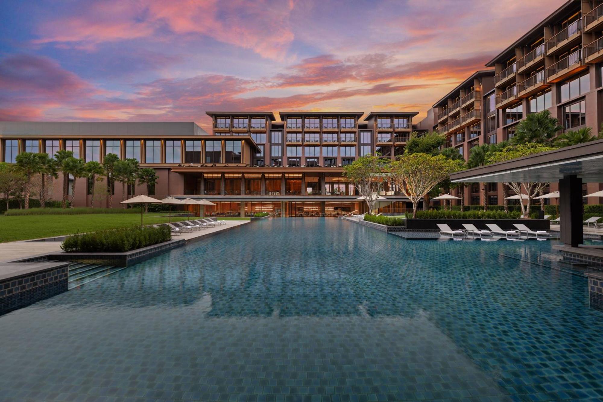 Hotel Courtyard By Marriott Suvarnabhumi Airport