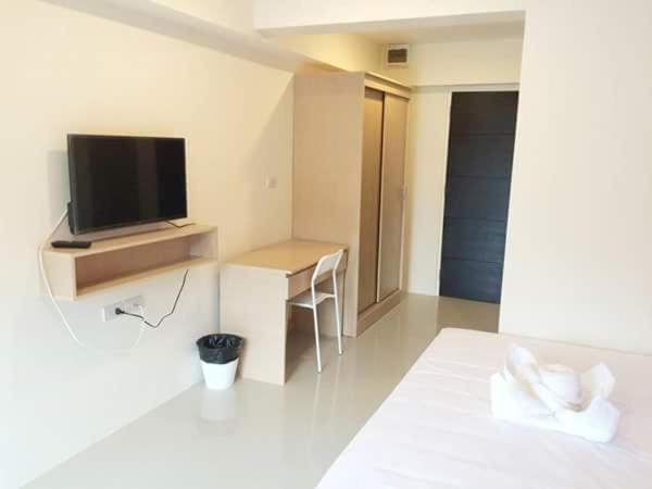 Sixty Star Place