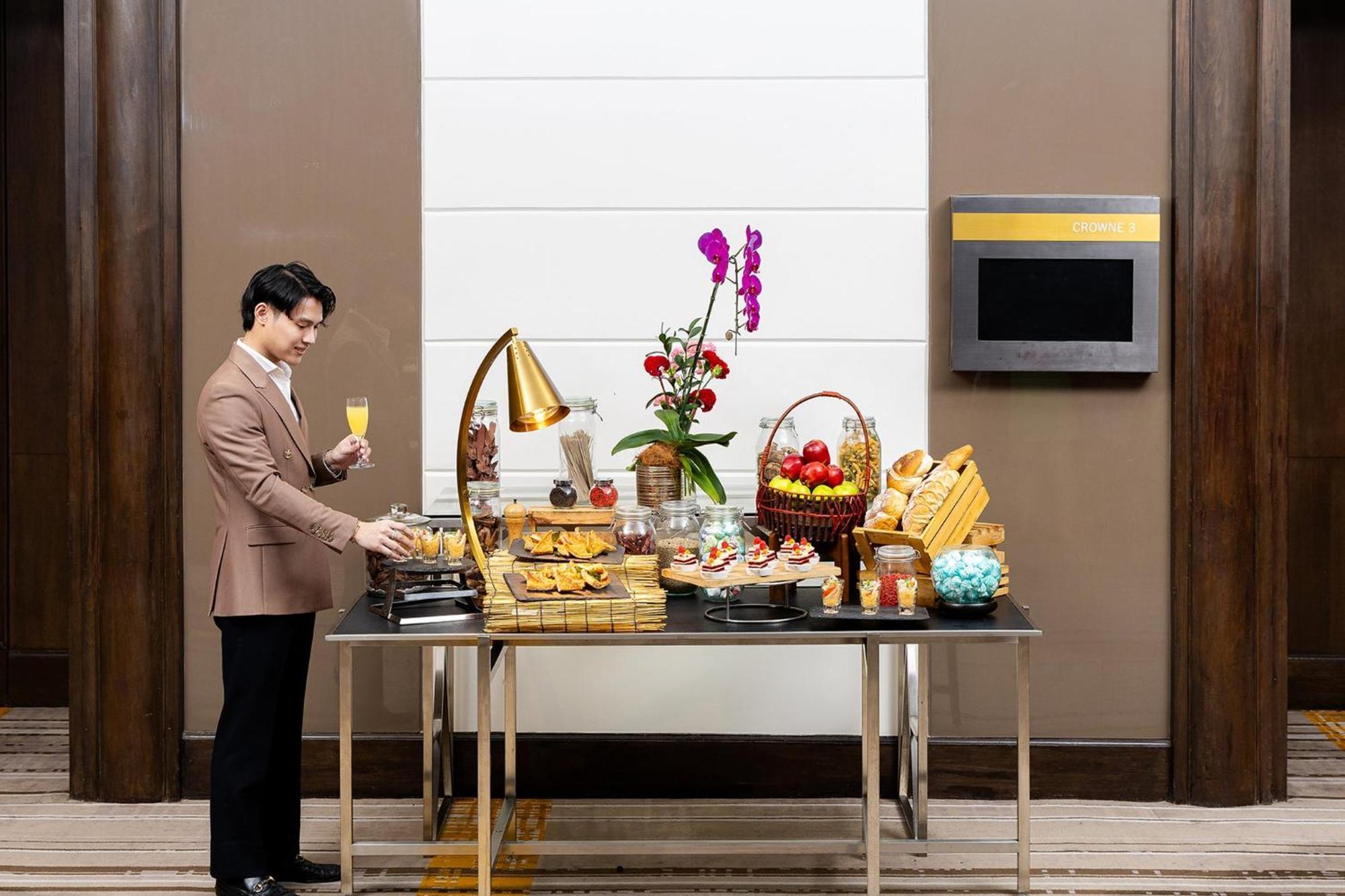 Crowne Plaza Lumpini Park By Ihg 5* Bangkok