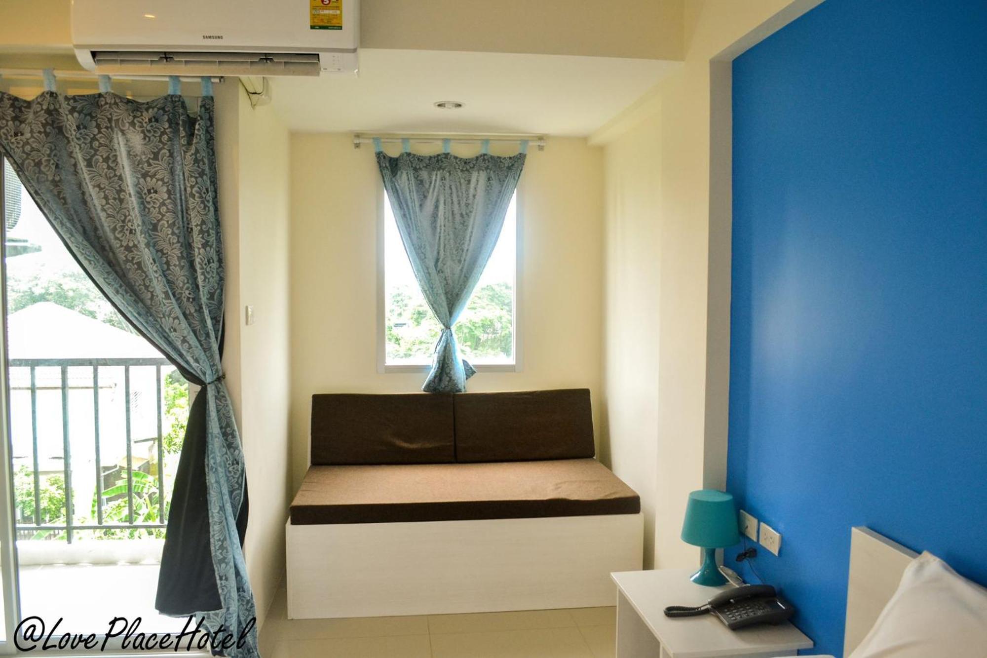 Sixty Star Place Love hotel
