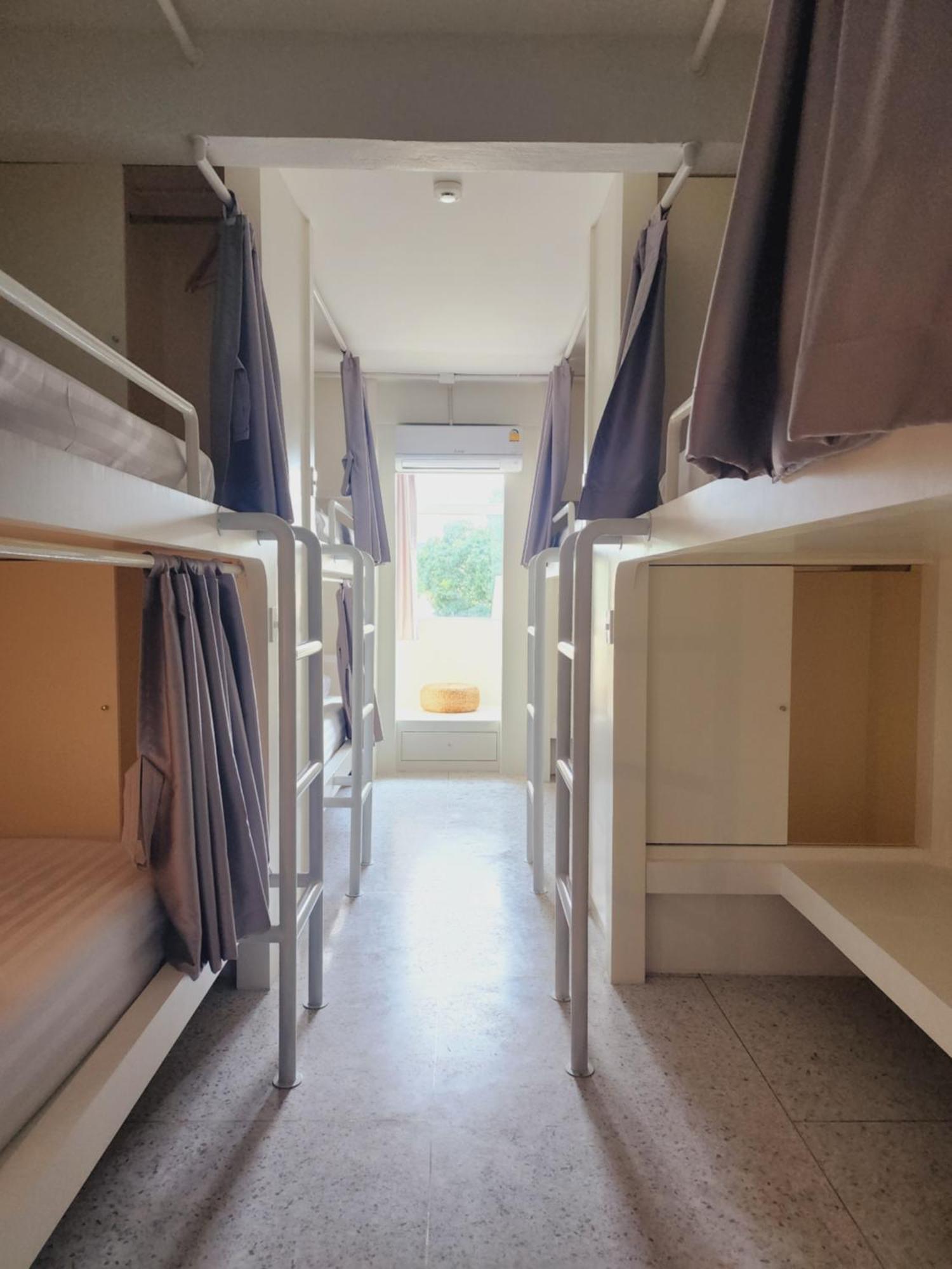 Line Hostel Bangkok