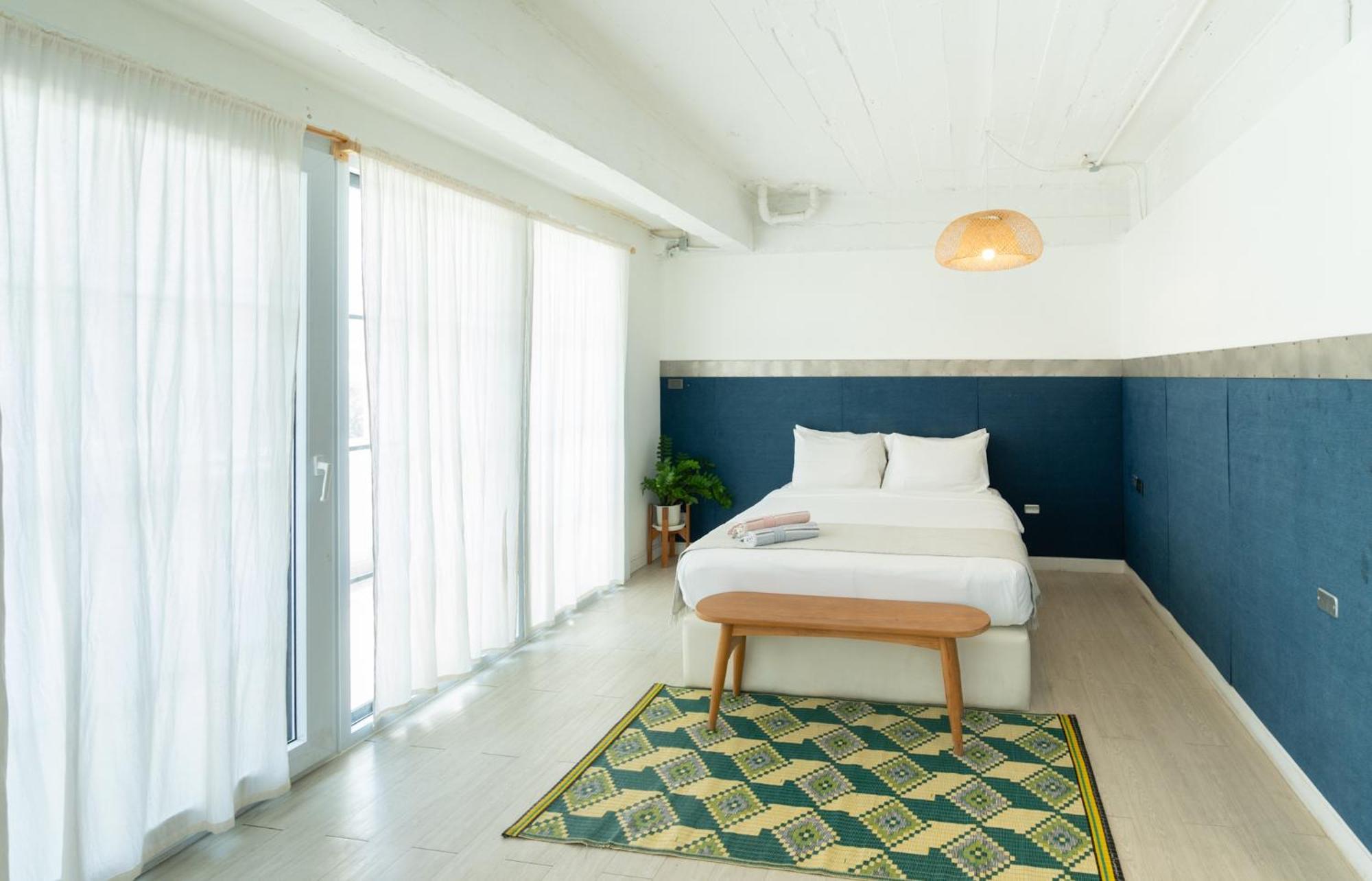 The Locals Old Town Hotel 5*