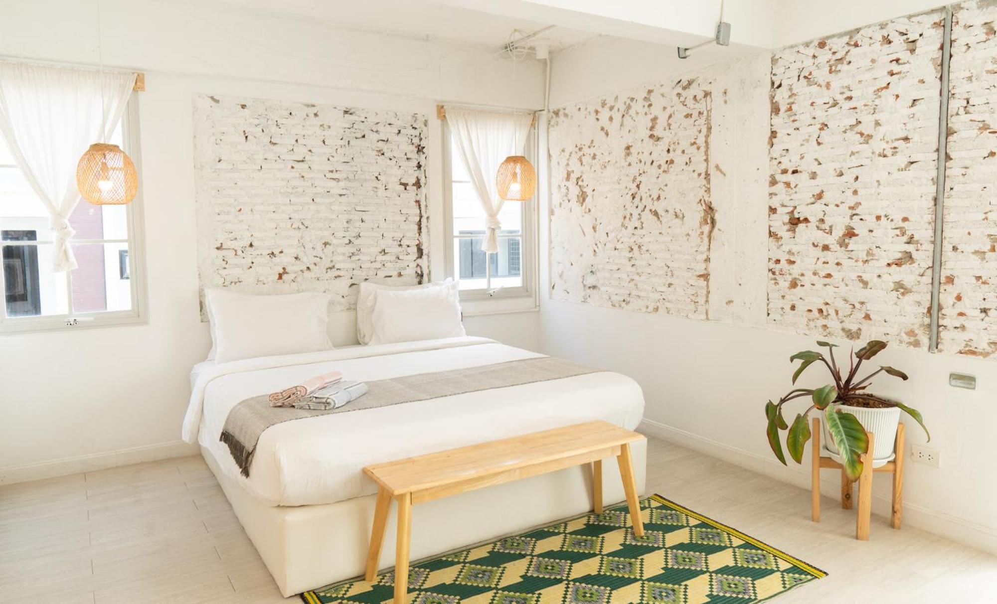 Hotel The Locals Old Town 5*