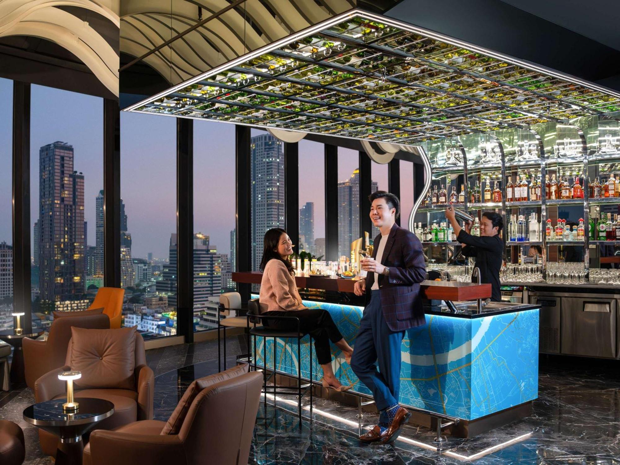 Mercure Surawong 4*