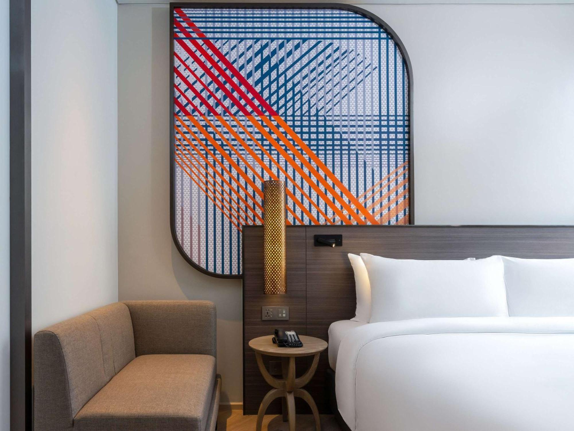 Mercure Surawong Hotel