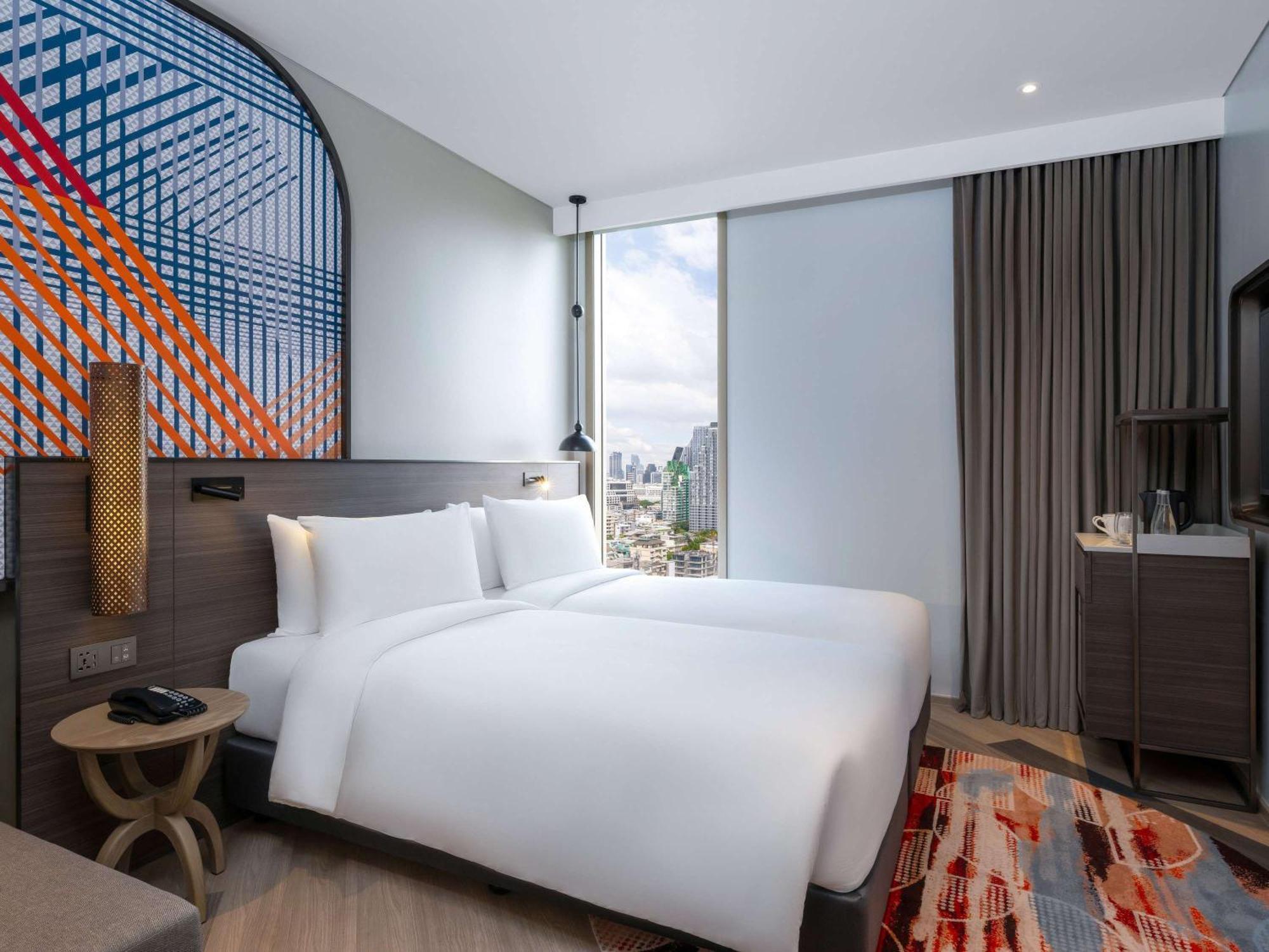Mercure Surawong Hotel