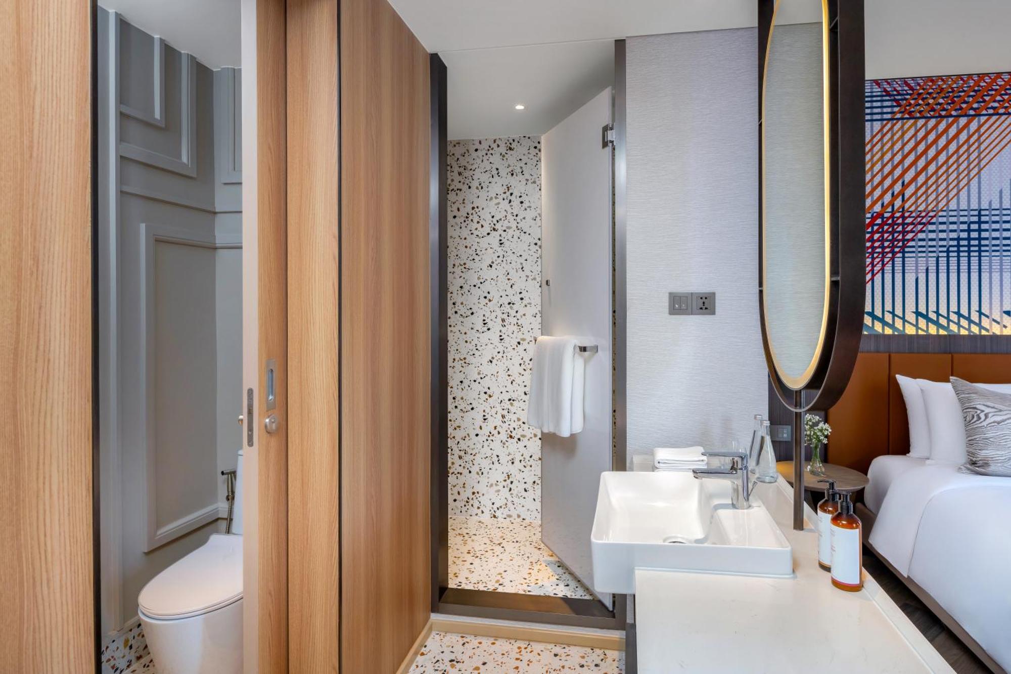 Mercure Surawong Bangkok