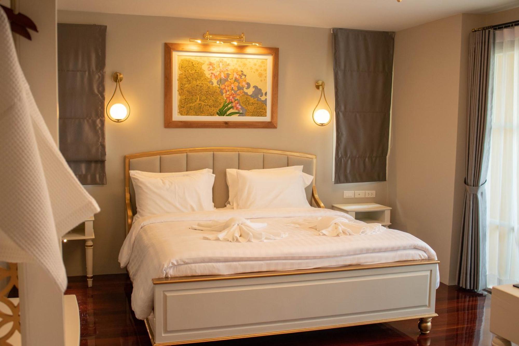 Hotel Siri Grand