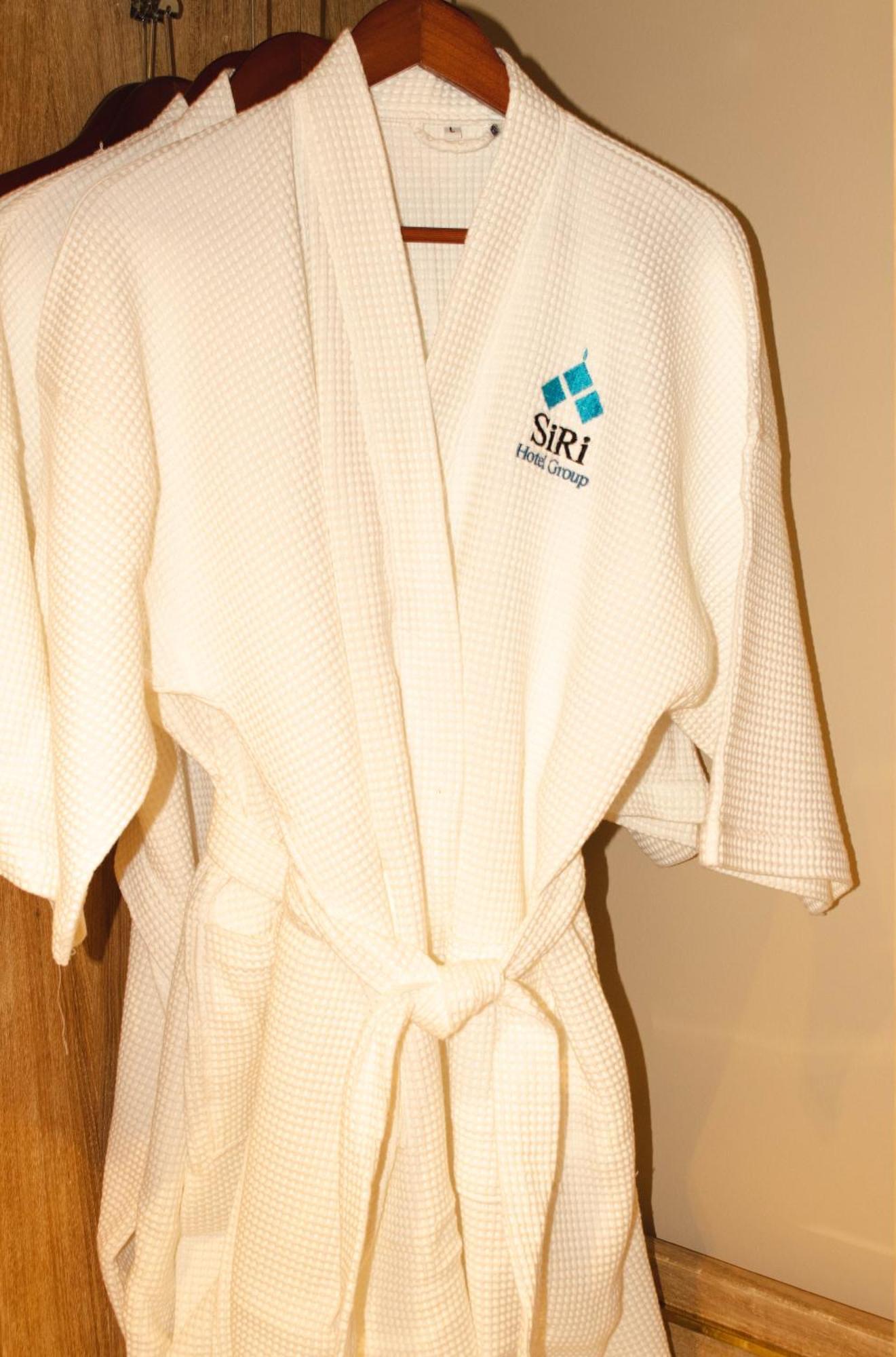 Siri Grand Hotel