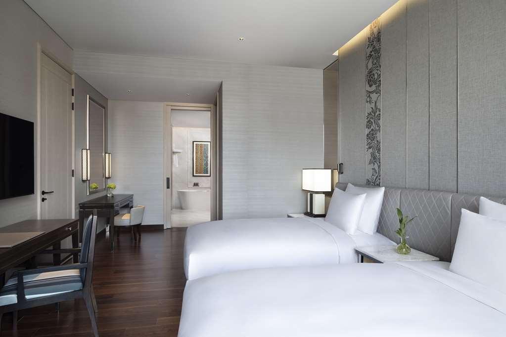 Hotel Sindhorn Kempinski 5*