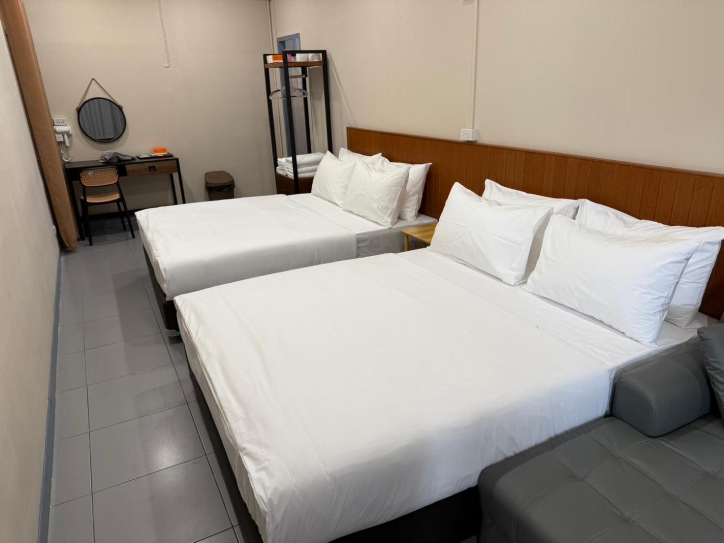 Hotel Achcha - Itsaraphap Mrt Station - Wat Arun Bangkok