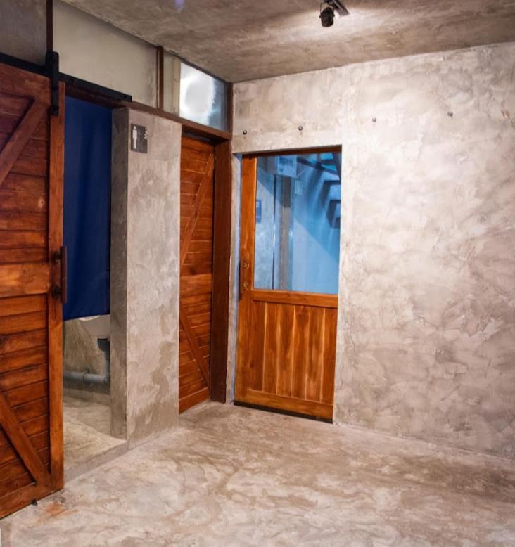 Asrama Area81 Hideout Bangkok