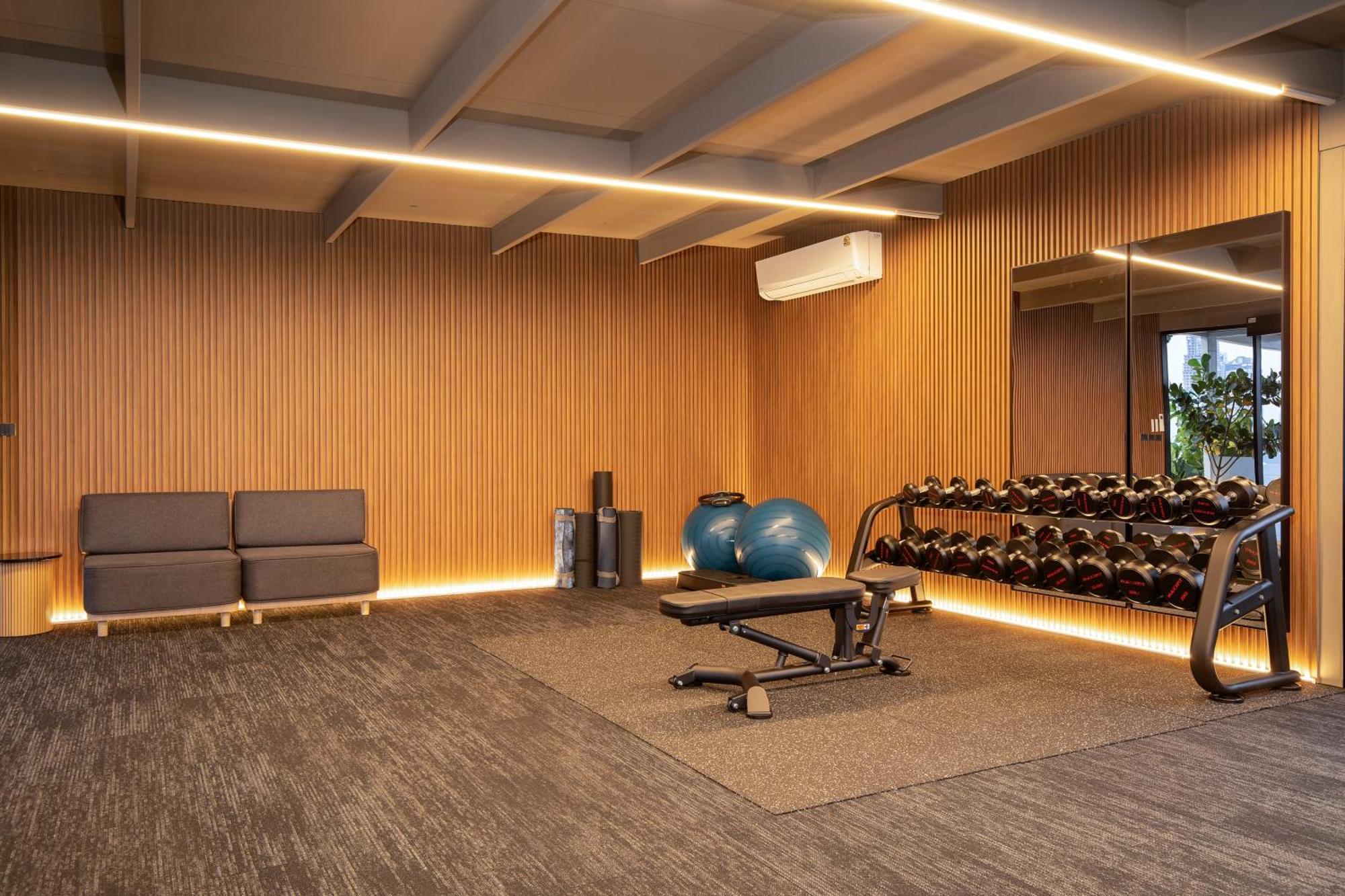 Hotel Saan Sathorn 4*
