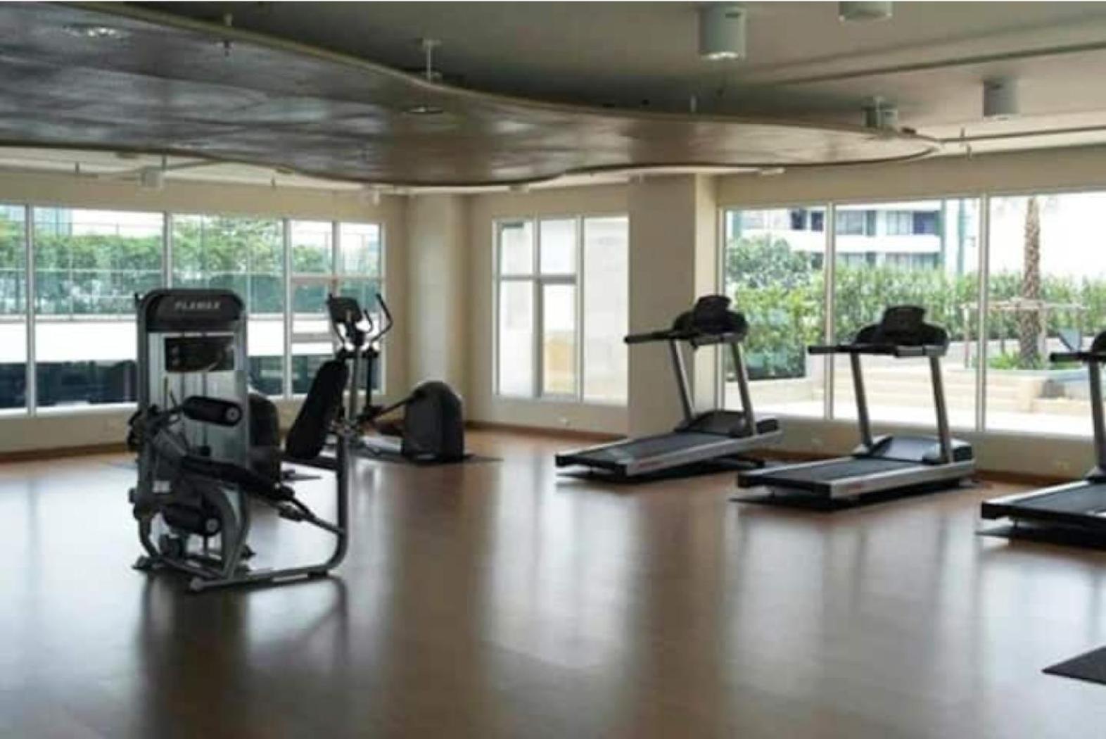 Superbe 2 Chb Avec Vue Sur Riviere, Gym Et Piscine * Bangkok