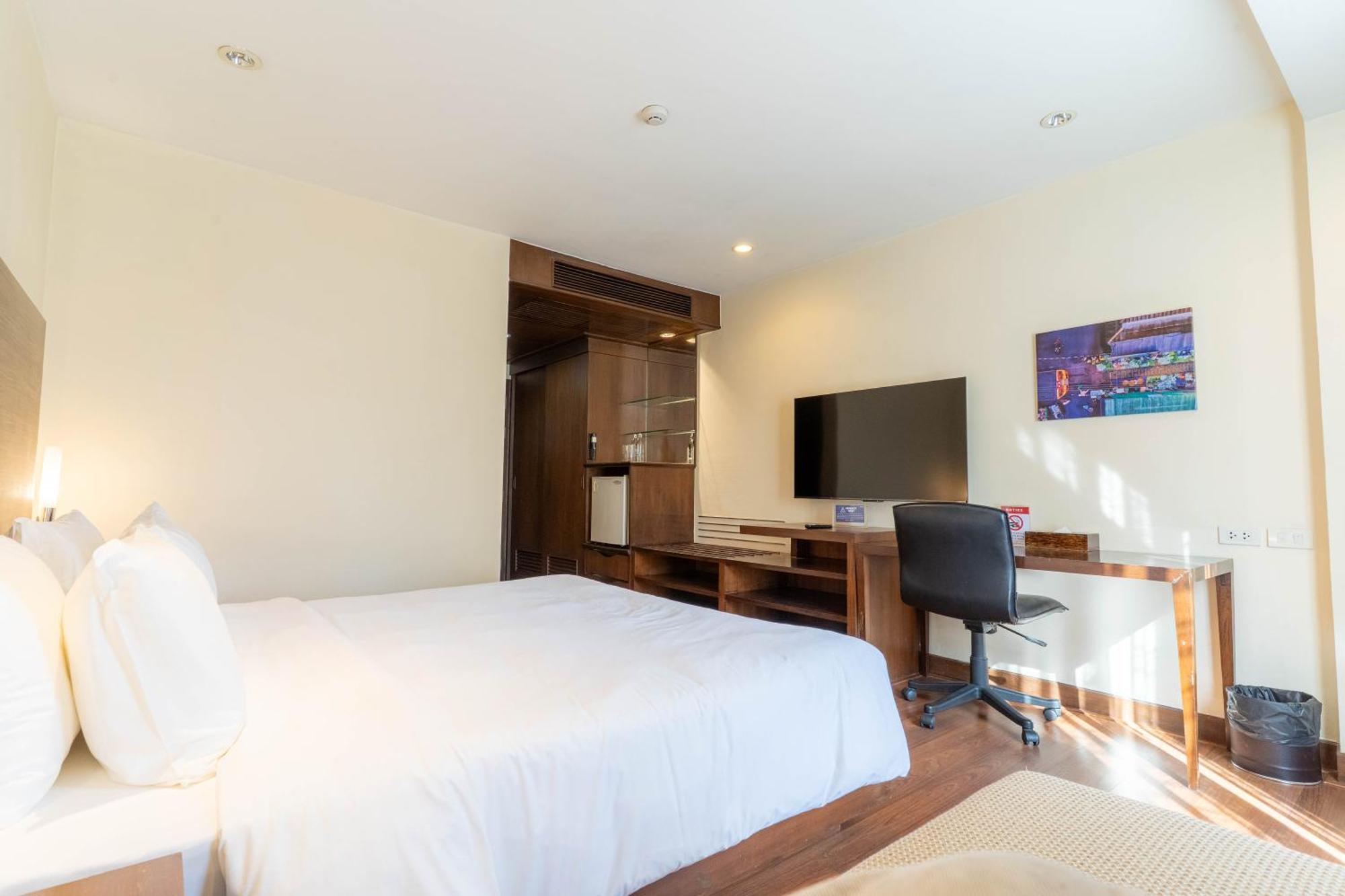 Journeyhub Sukhumvit 26, - Formerly St 4* Bangkok