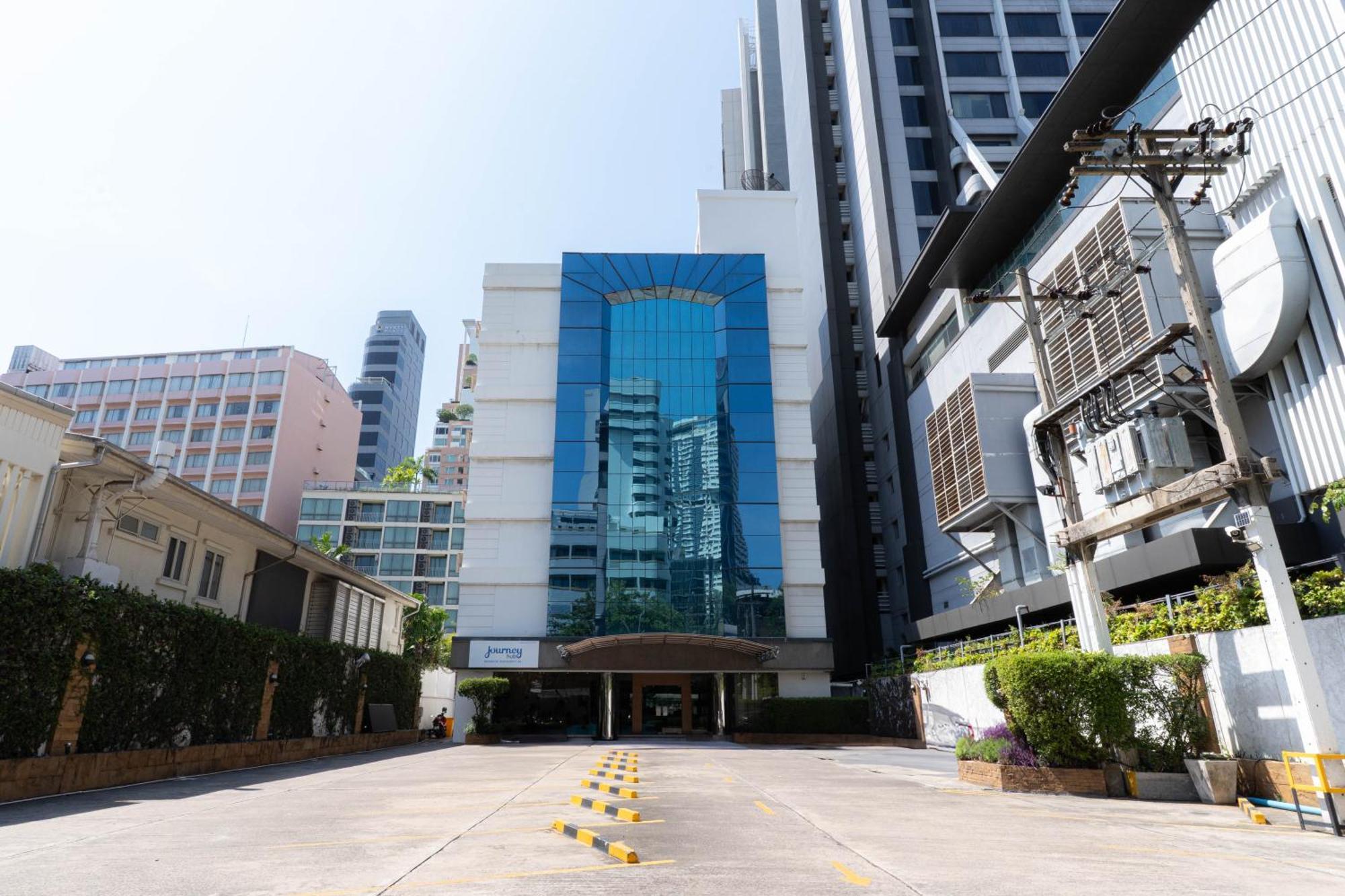 Journeyhub Sukhumvit 26, - Formerly St