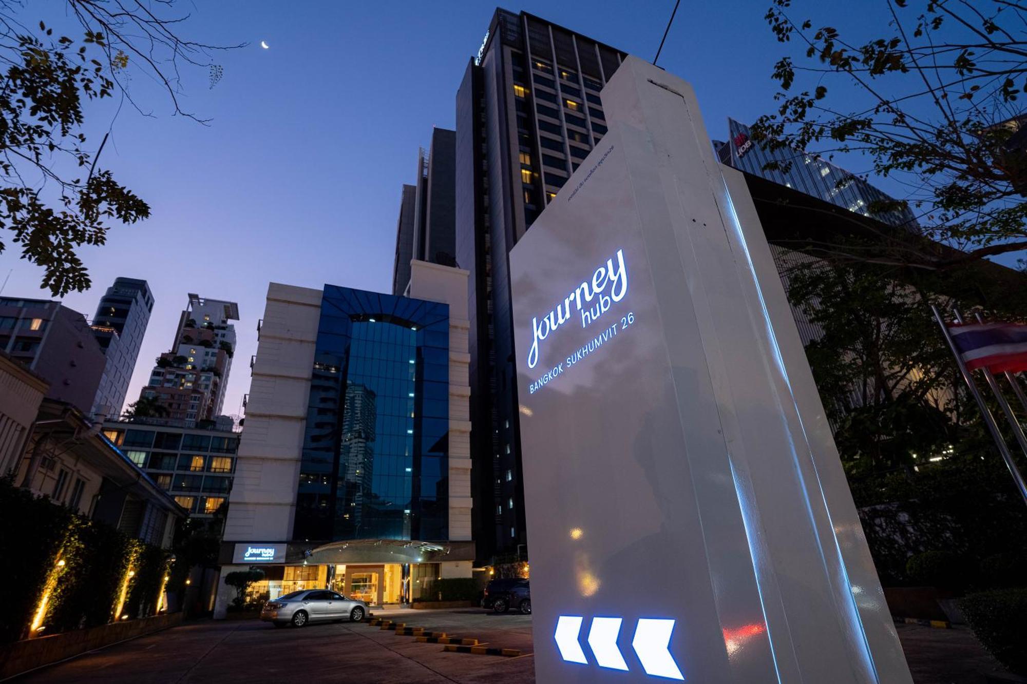 Journeyhub Sukhumvit 26, - Formerly St Hotel Bangkok