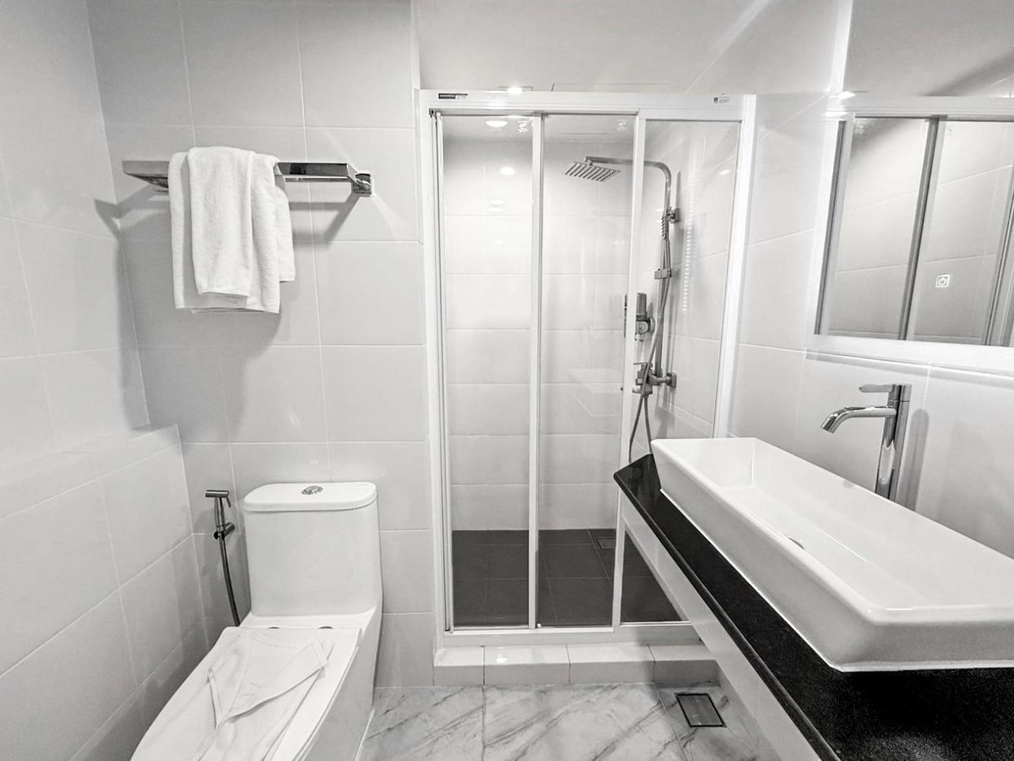 12 The At Don Mueang Airport Hotel 4*