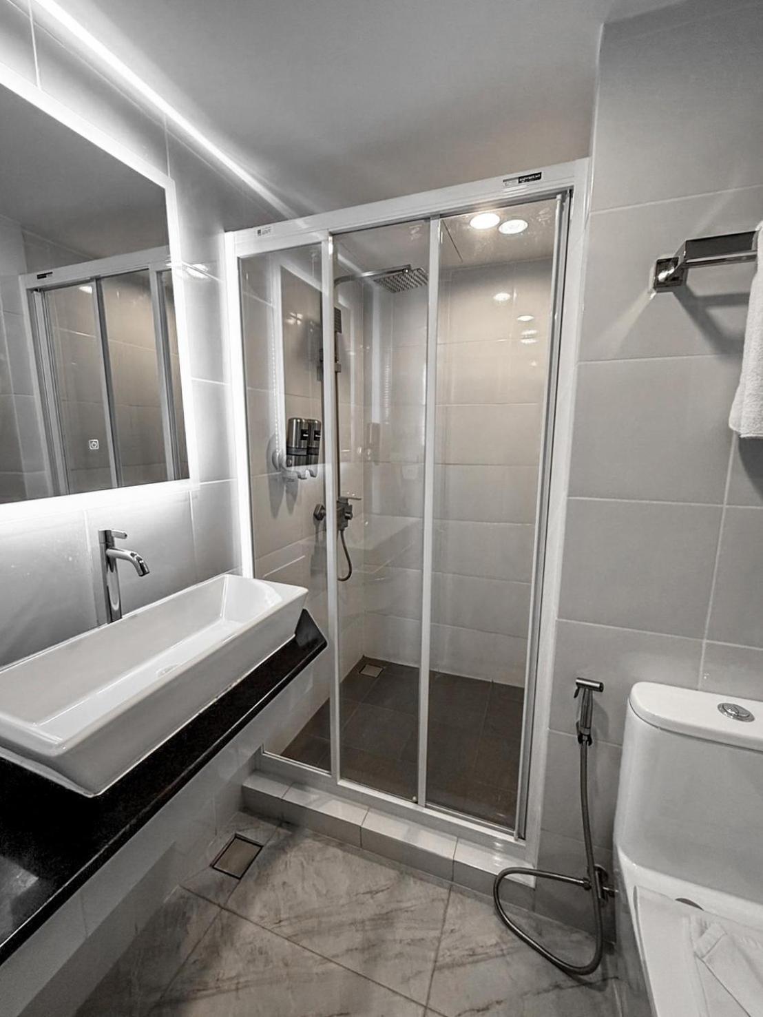 12 The At Don Mueang Airport Hotel 4*