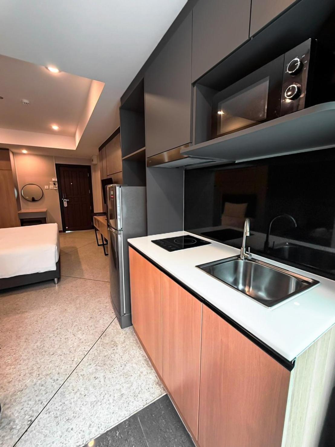 Hotel 12 The At Don Mueang Airport