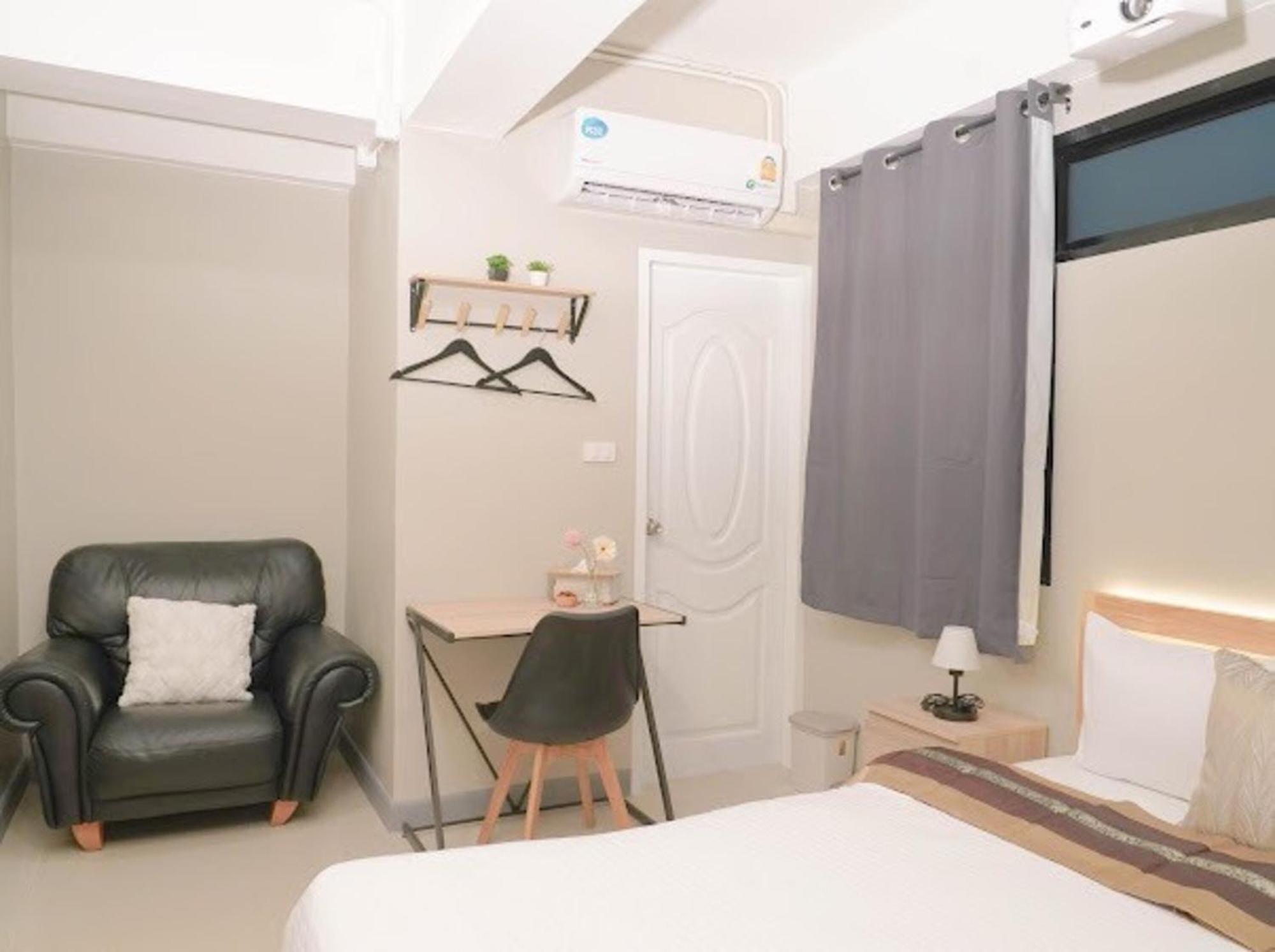 Bnb98 Silom Bangkok