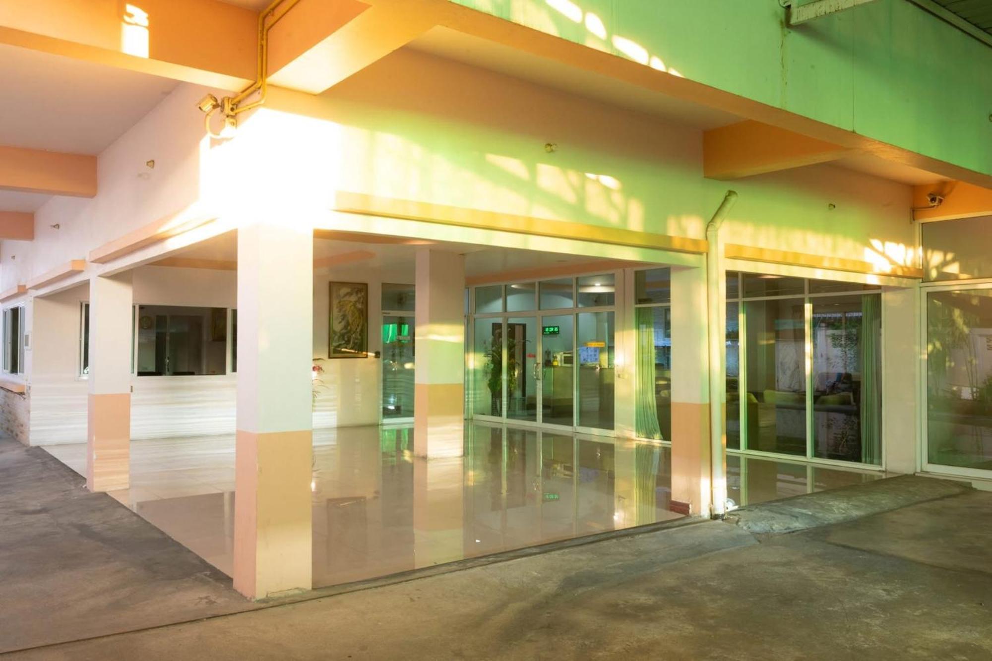 Hotel Ree- Riverside,rama 3 2*