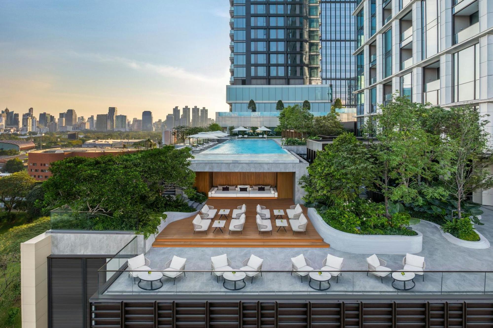 The Ritz-carlton, Hotel