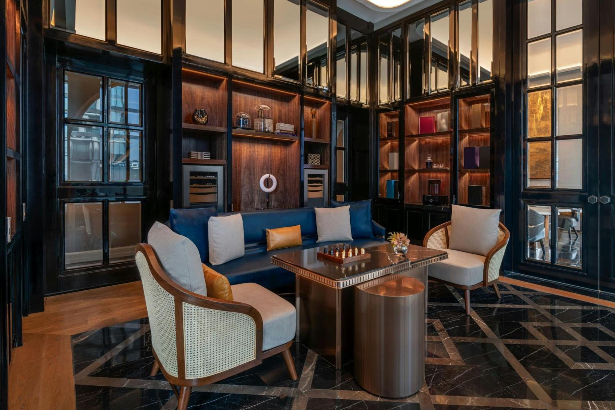 Hotel The Ritz-carlton, 5*