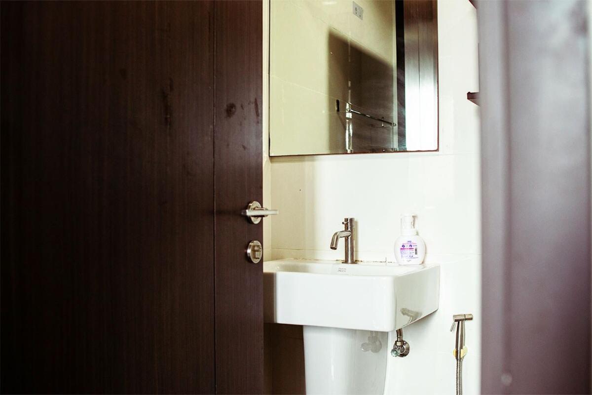 Prime Sukhumvit 77 With Pool & Gym Apartment *