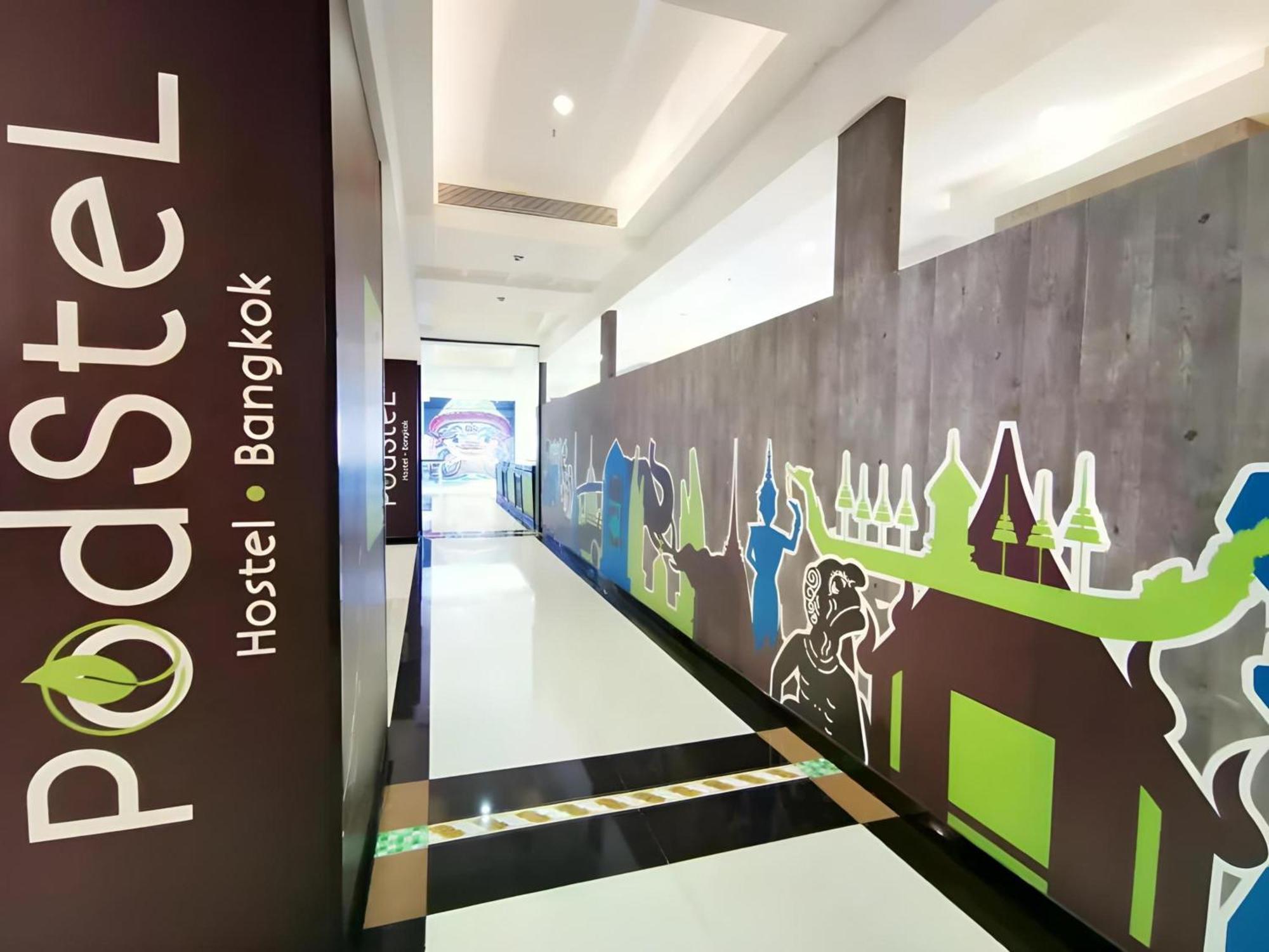 Hotel Capital O 75451 Podstel 4*