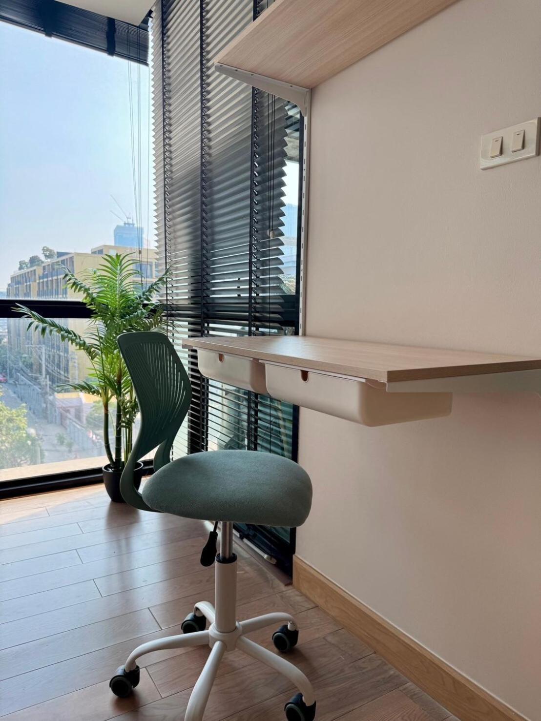 Luxe Low-rise With High-speed Wifi *