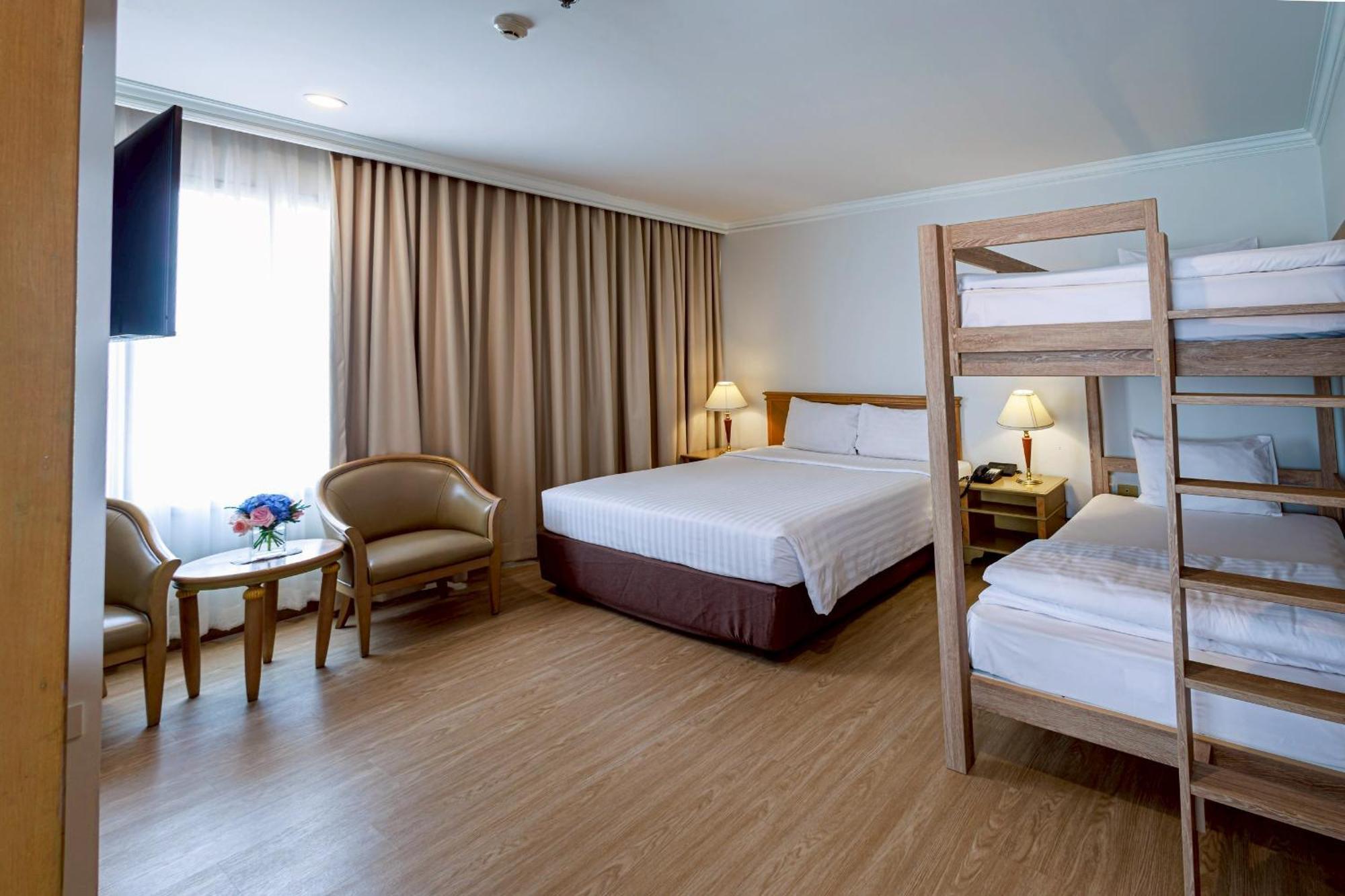 Prince Palace Hotel 4*