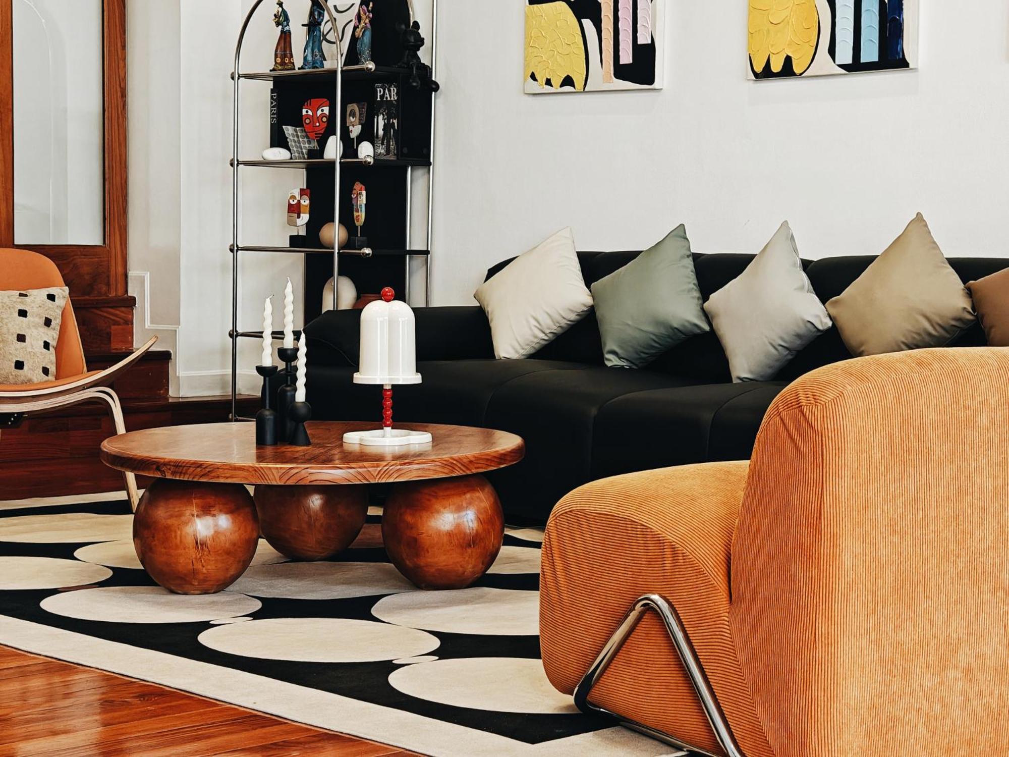 4br Modern Art With Free Wi-fi Netflix Vinyl Villa