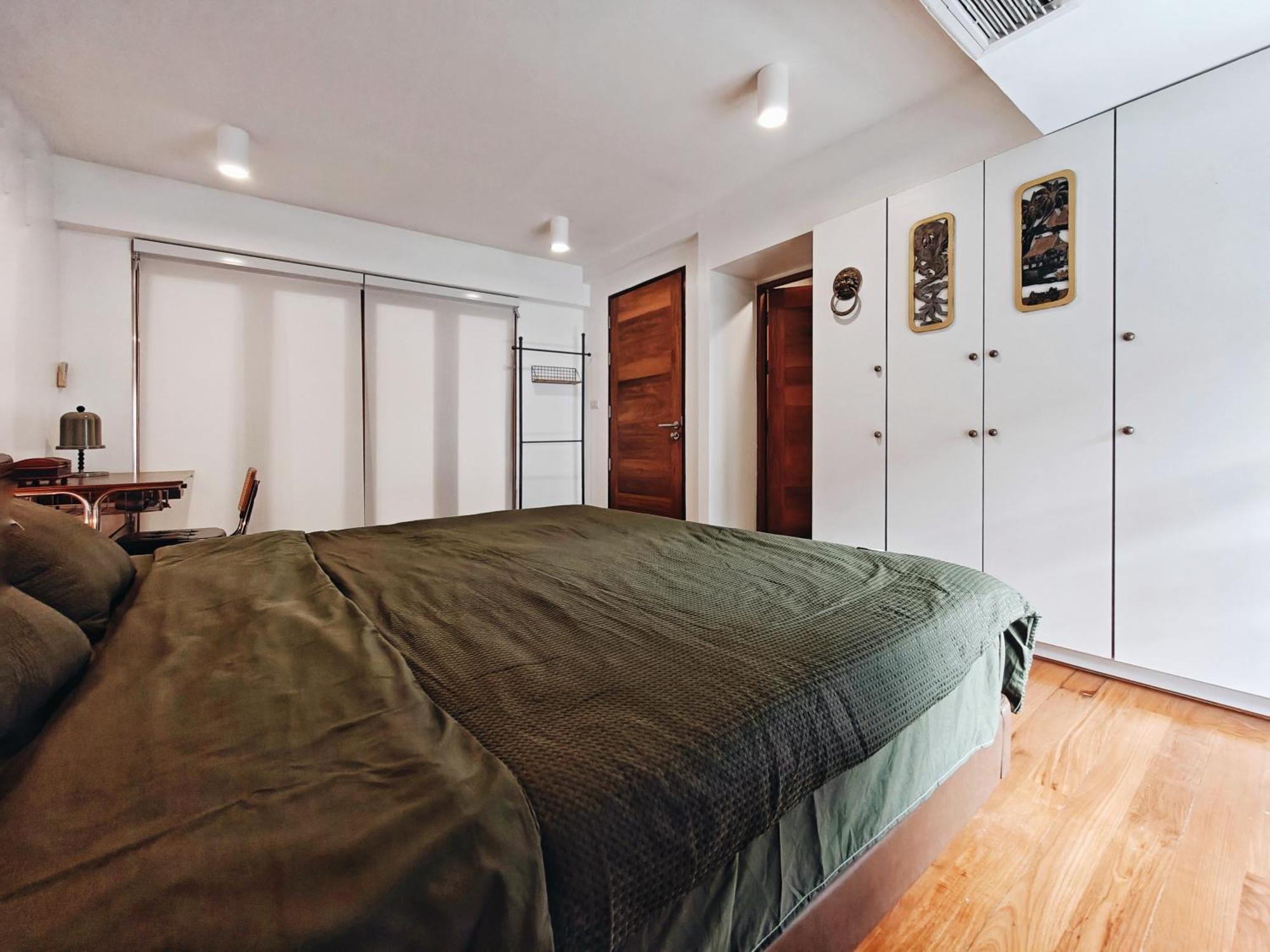 4br Modern Art With Free Wi-fi Netflix Vinyl Villa *