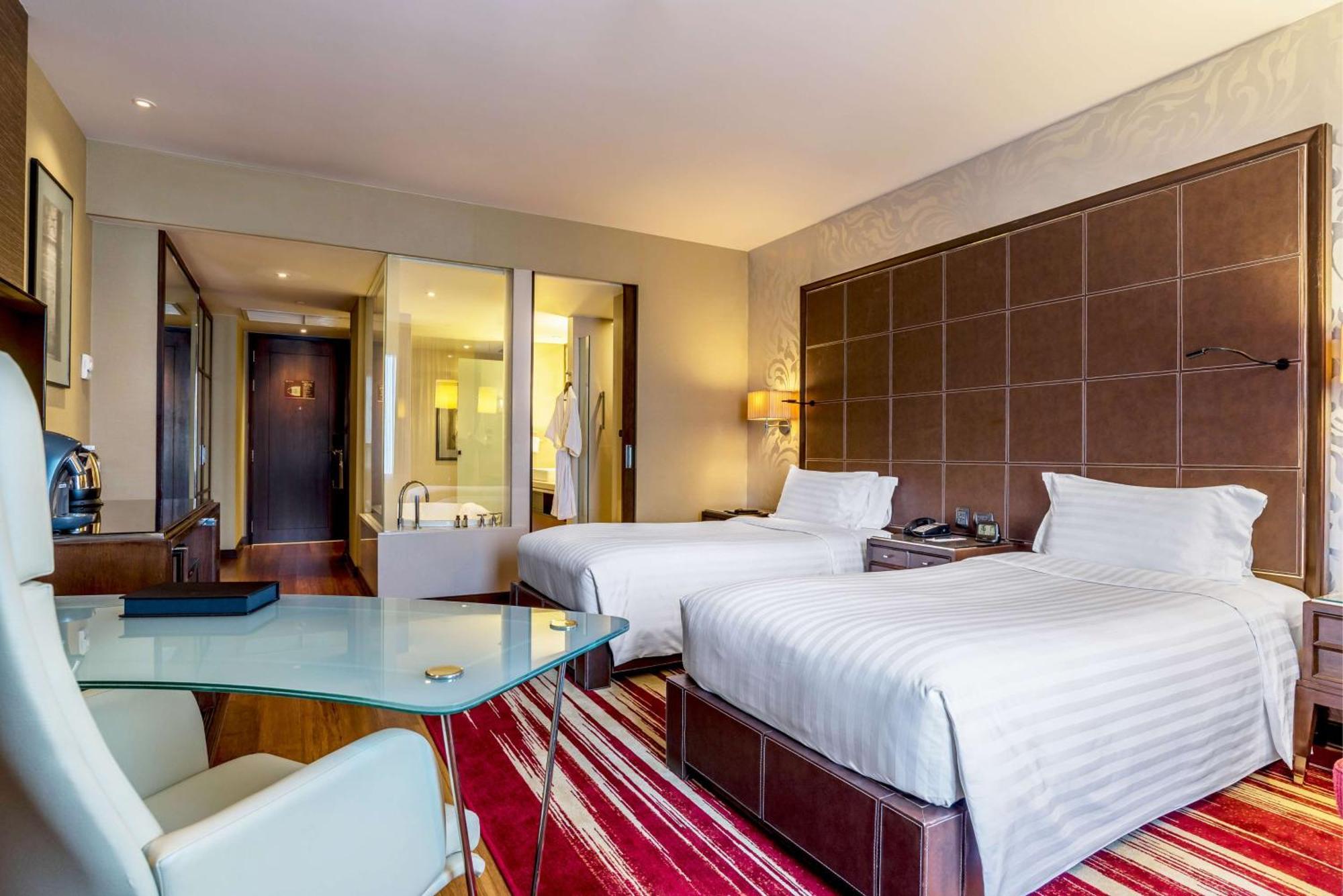 Hilton Grande Asoke Hotel