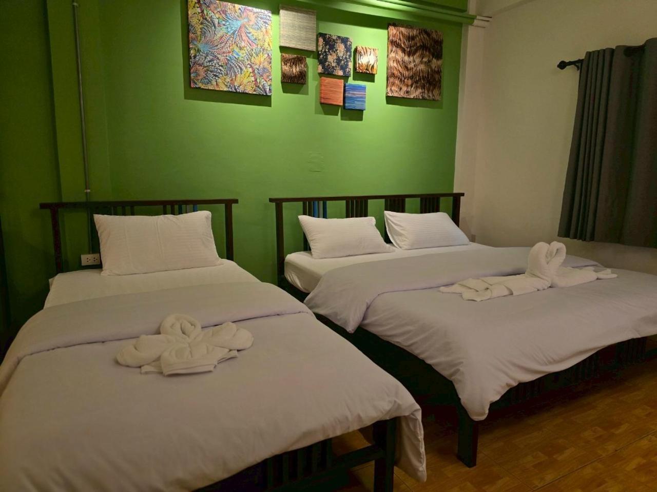 Hostel Lhong Krung