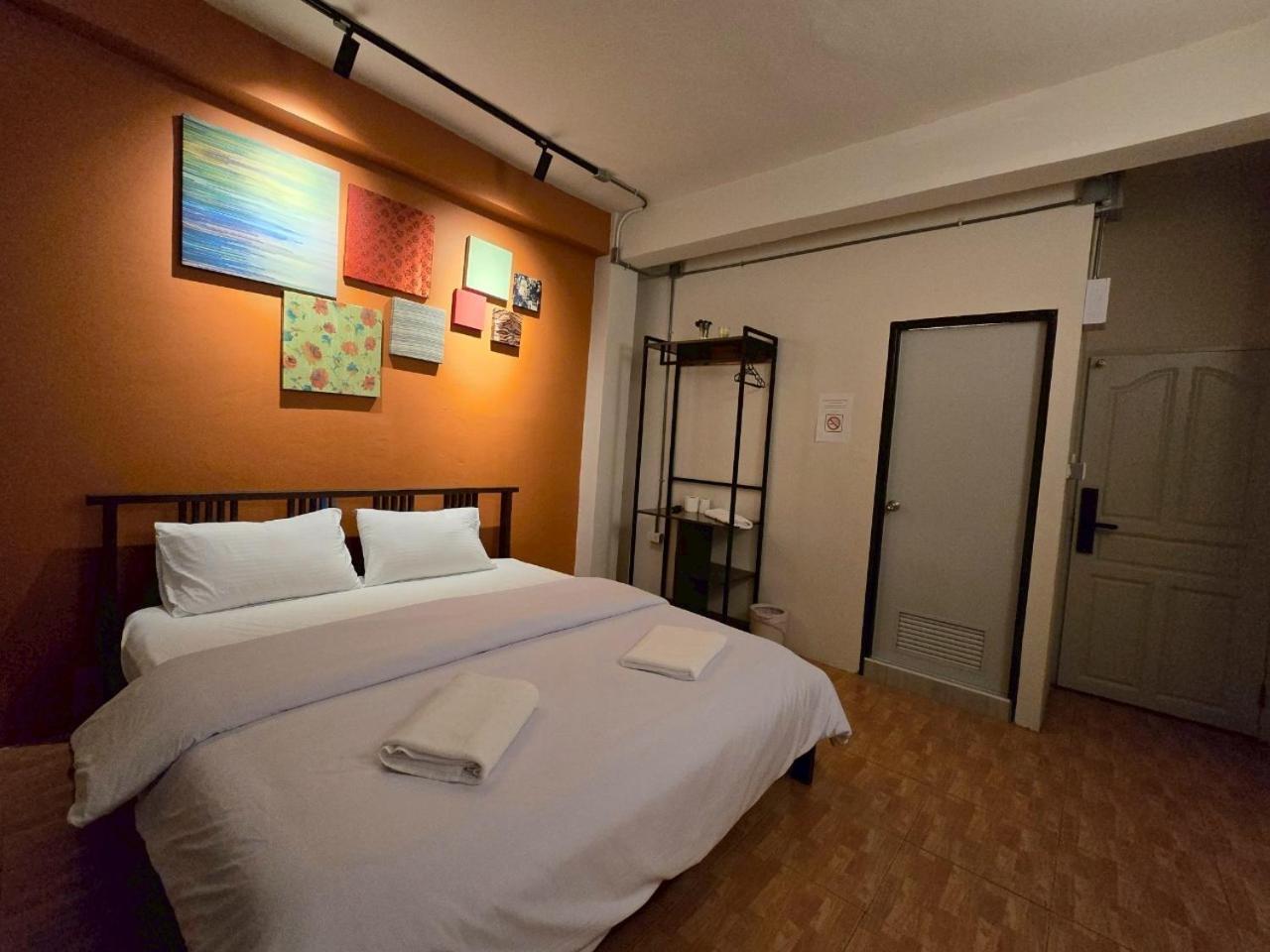 Lhong Krung Hostel Bangkok