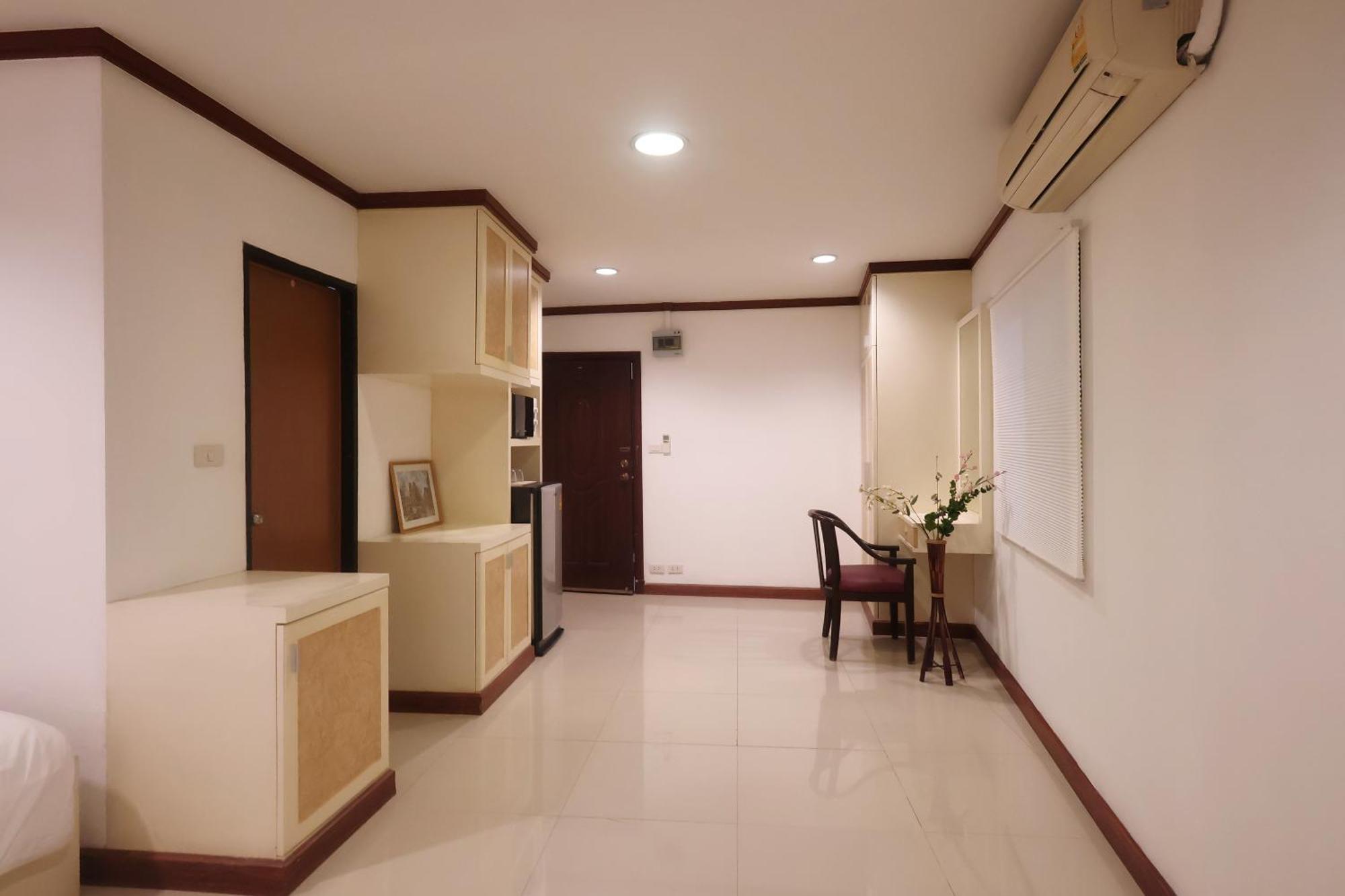 Apartment Sampheng House *