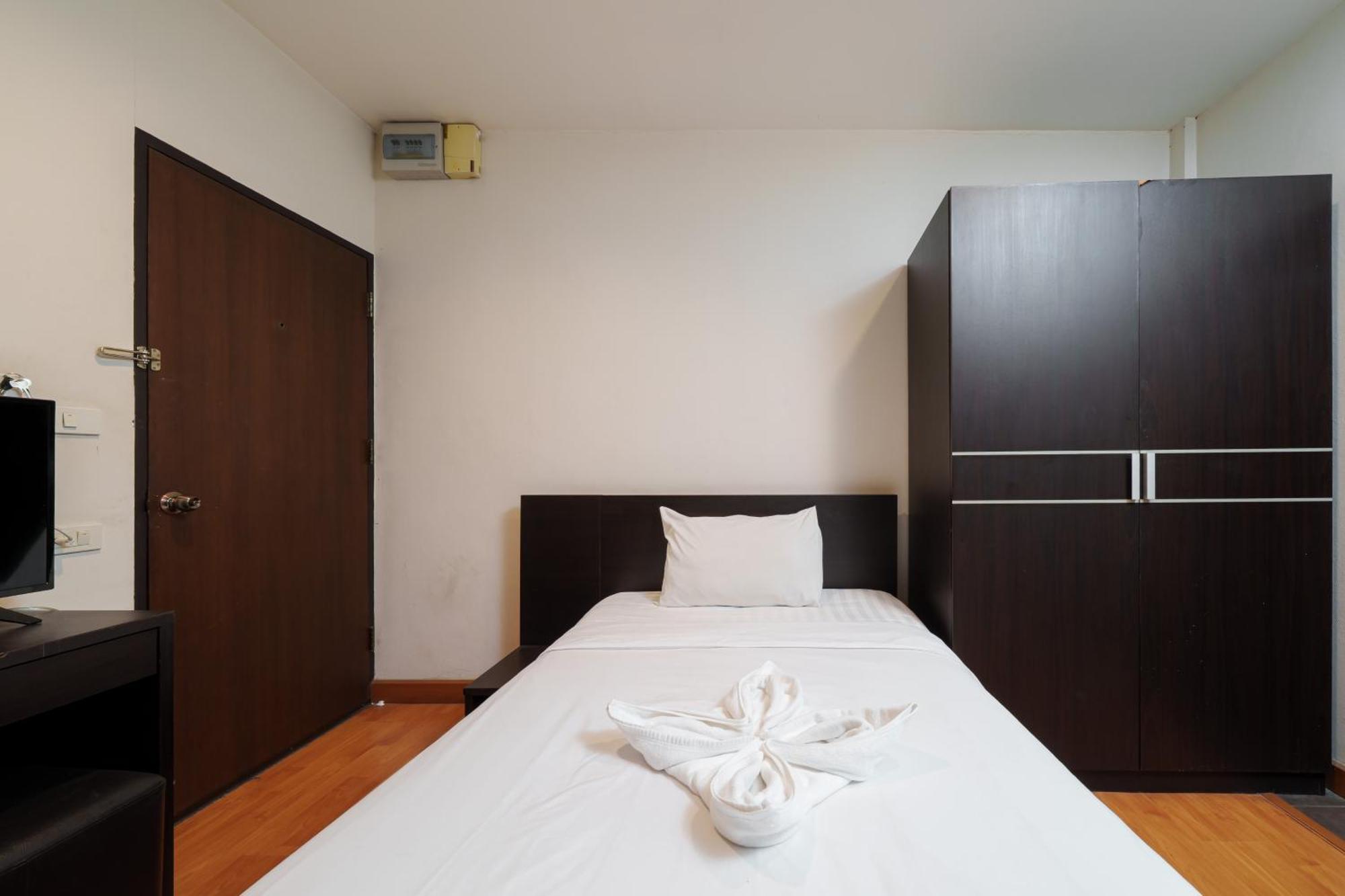 Collection O Khaosan Park Hotel 3*