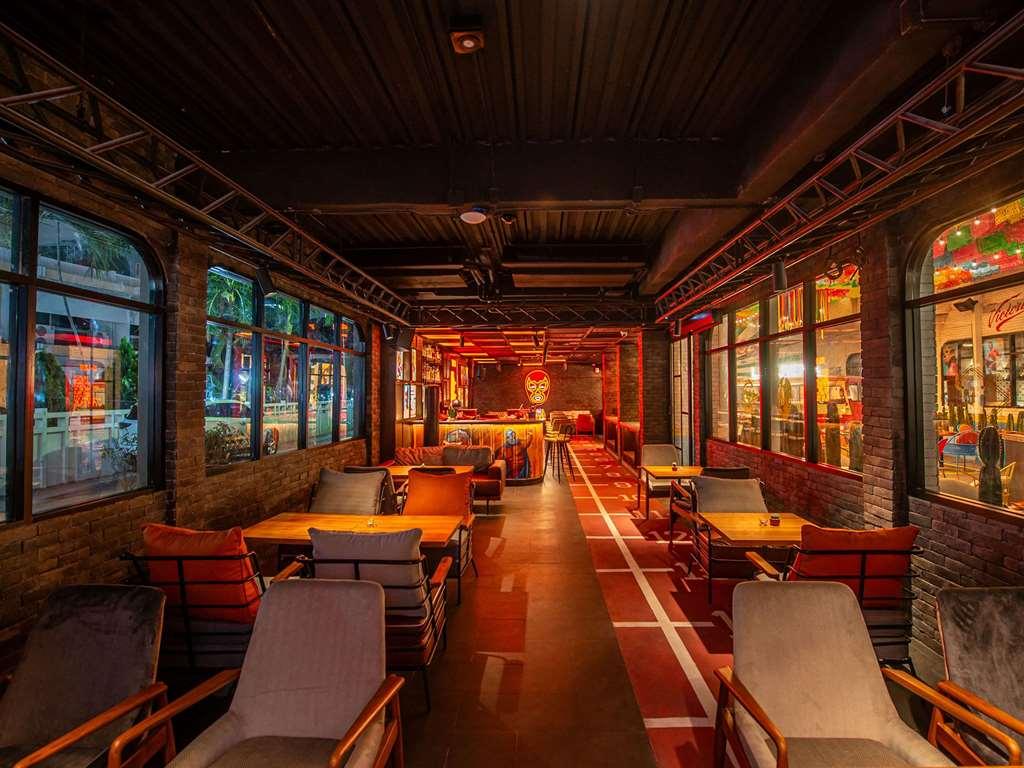 Novotel Living Sukhumvit Legacy